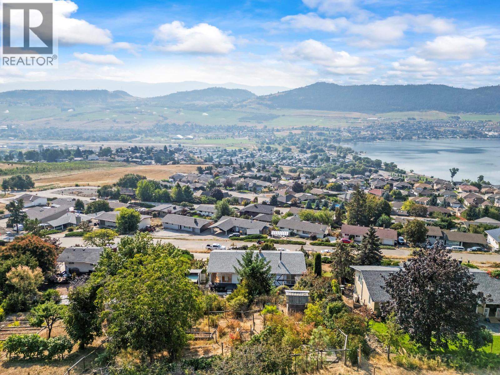 7061 Appaloosa Way, Vernon, British Columbia  V1H 1B9 - Photo 8 - 10366079