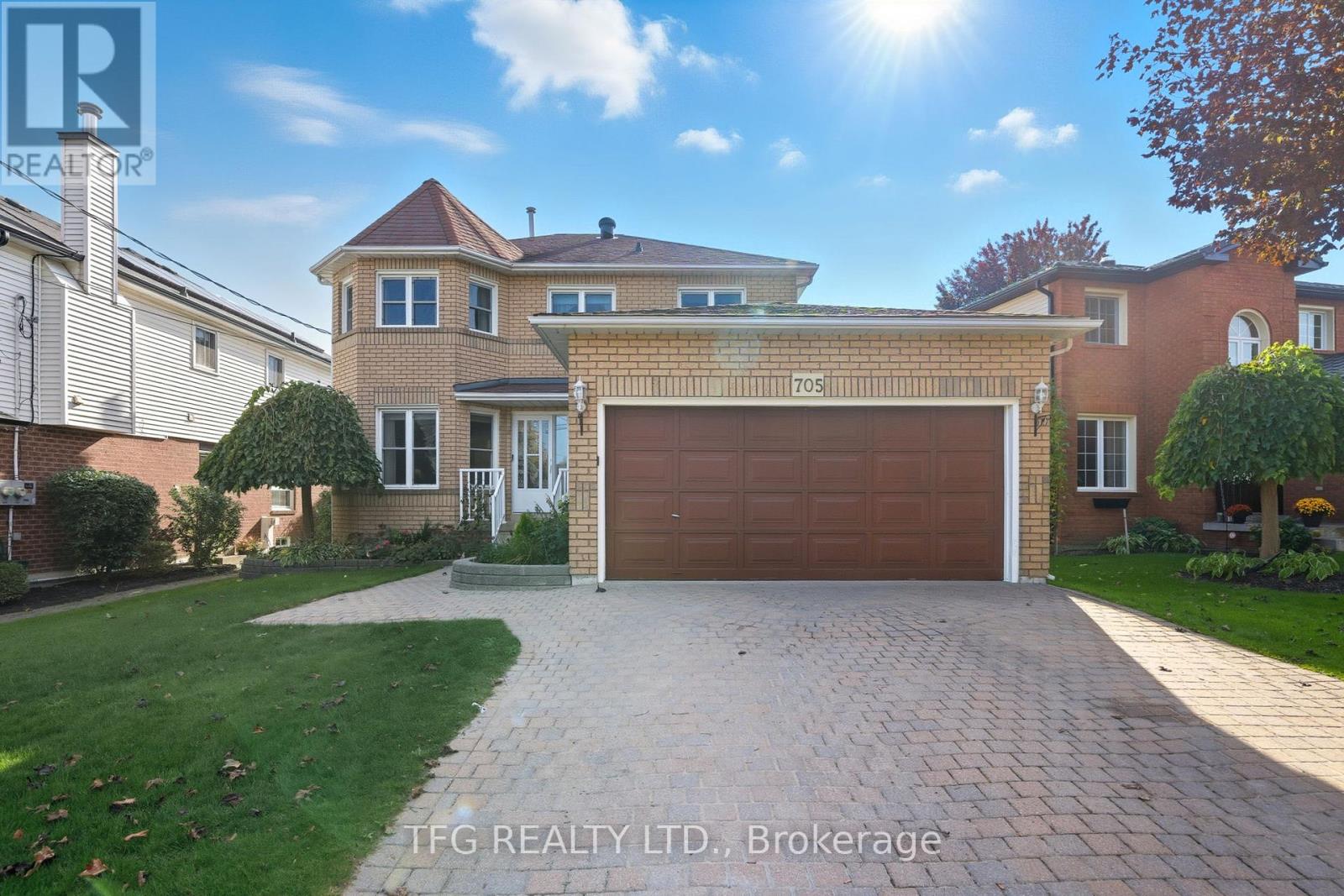 705 Carlisle Street, Cobourg, Ontario  K9A 5E4 - Photo 2 - X12467083