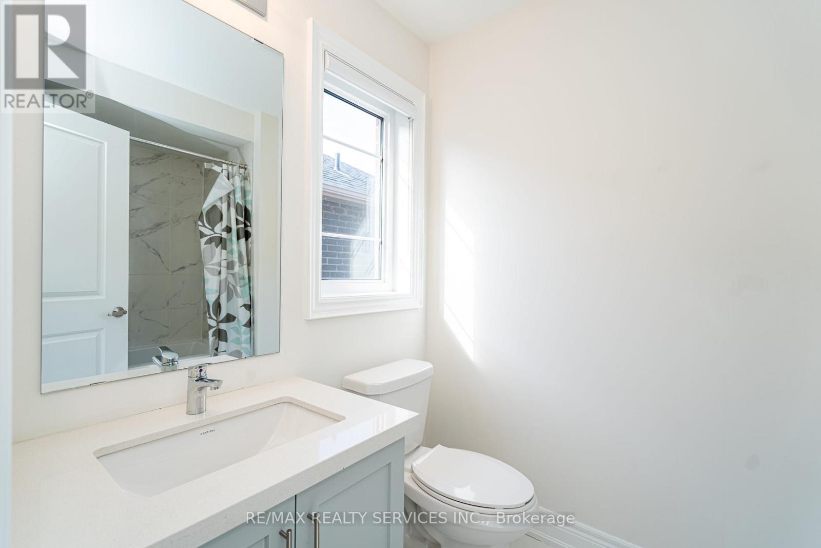 52 Plank Road, Bradford West Gwillimbury, Ontario  L3Z 4N3 - Photo 34 - N12467027