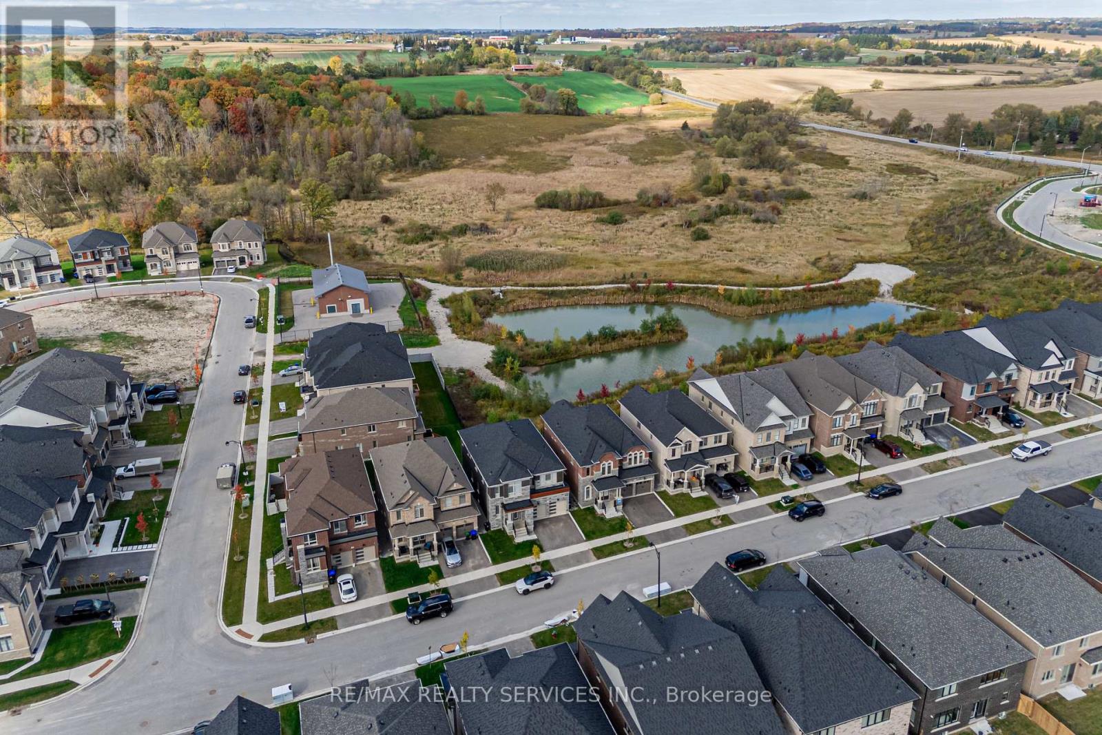 52 Plank Road, Bradford West Gwillimbury, Ontario  L3Z 4N3 - Photo 4 - N12467027