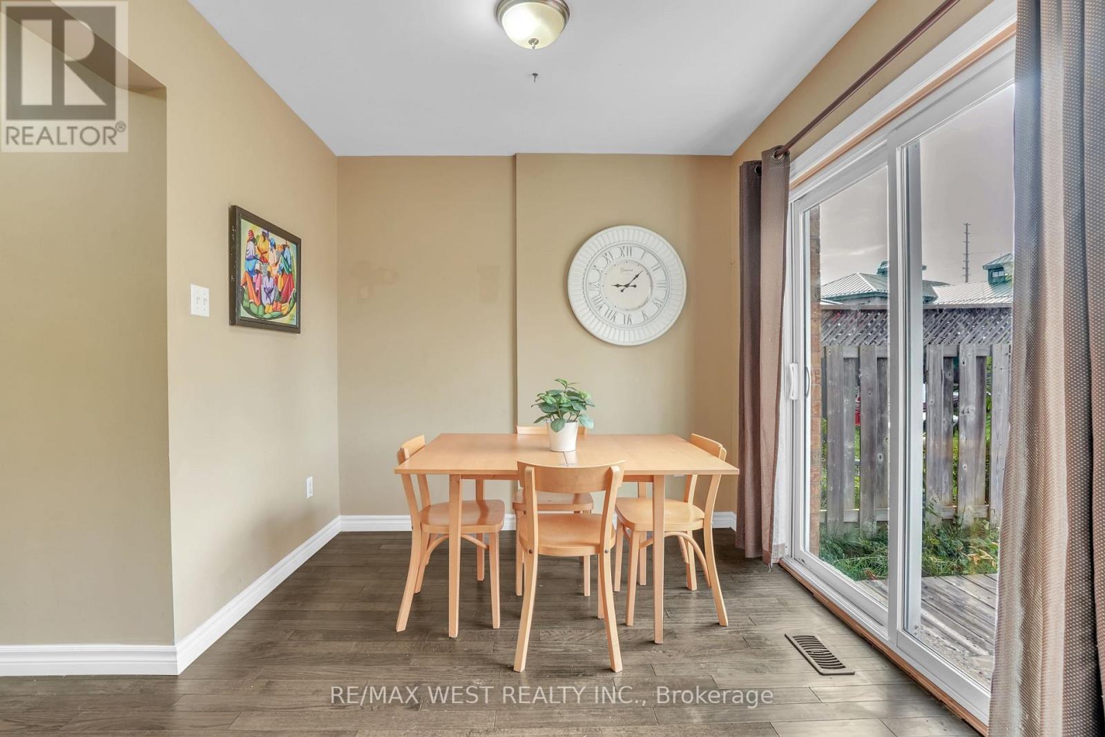 130 Pickett Crescent, Barrie, Ontario  L4N 8B9 - Photo 3 - S12467016