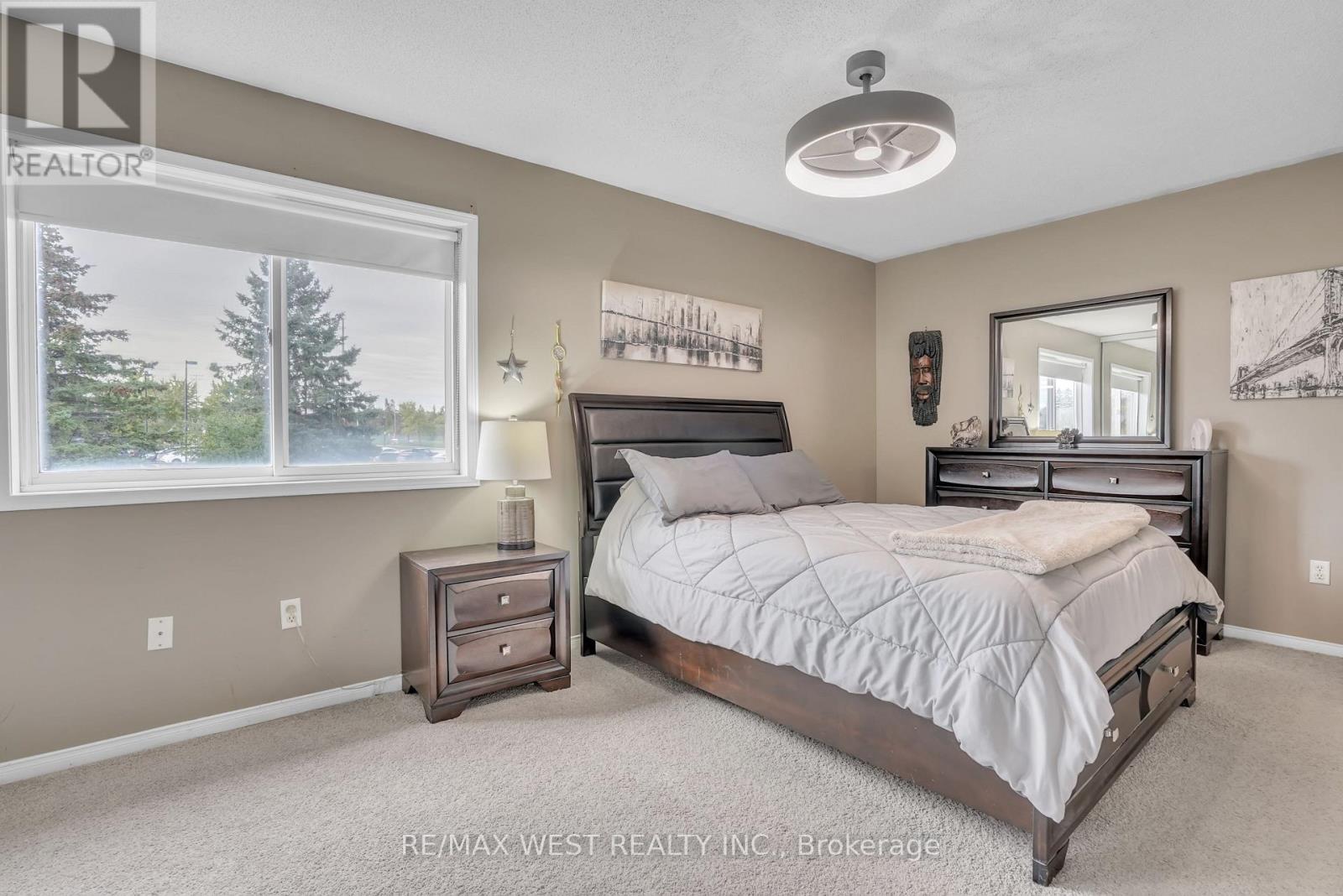 130 Pickett Crescent, Barrie, Ontario  L4N 8B9 - Photo 6 - S12467016