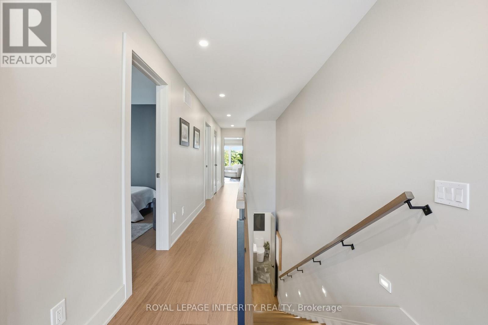 B - 574 Edison Avenue, Ottawa, Ontario  K2A 1V4 - Photo 23 - X12467087