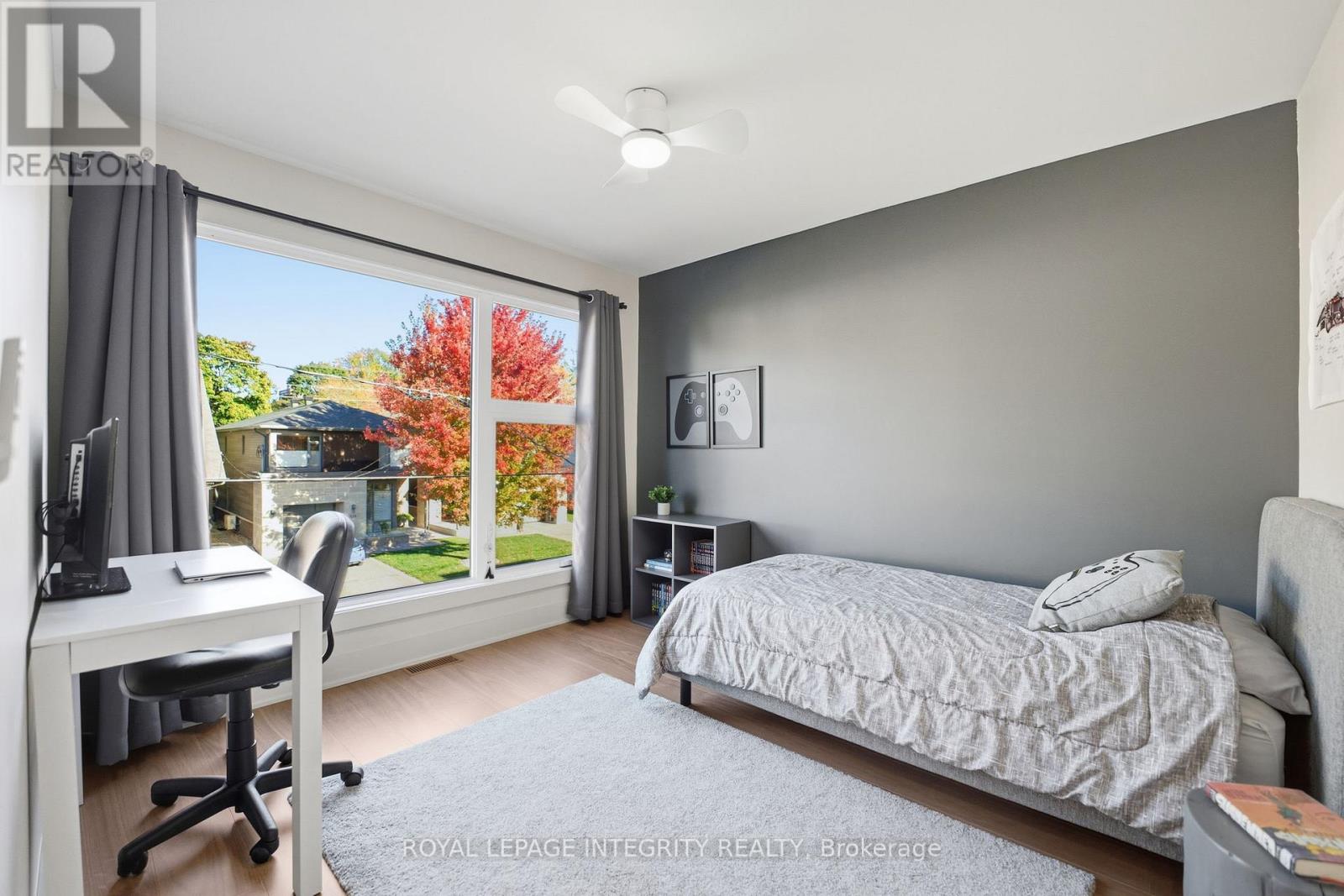 B - 574 Edison Avenue, Ottawa, Ontario  K2A 1V4 - Photo 29 - X12467087