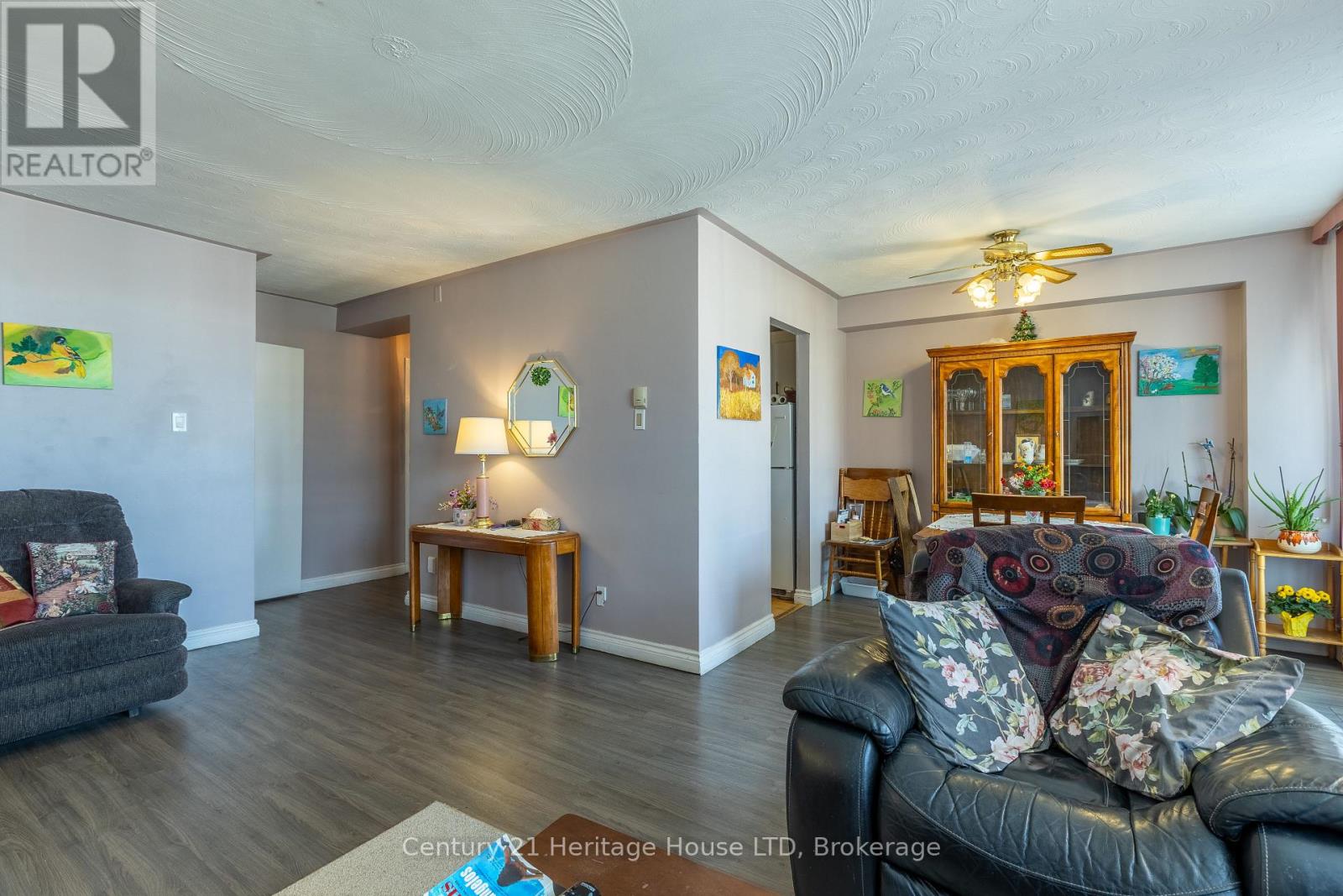 904 - 359 Geneva Street, St. Catharines, Ontario  L2N 2G5 - Photo 8 - X12467090