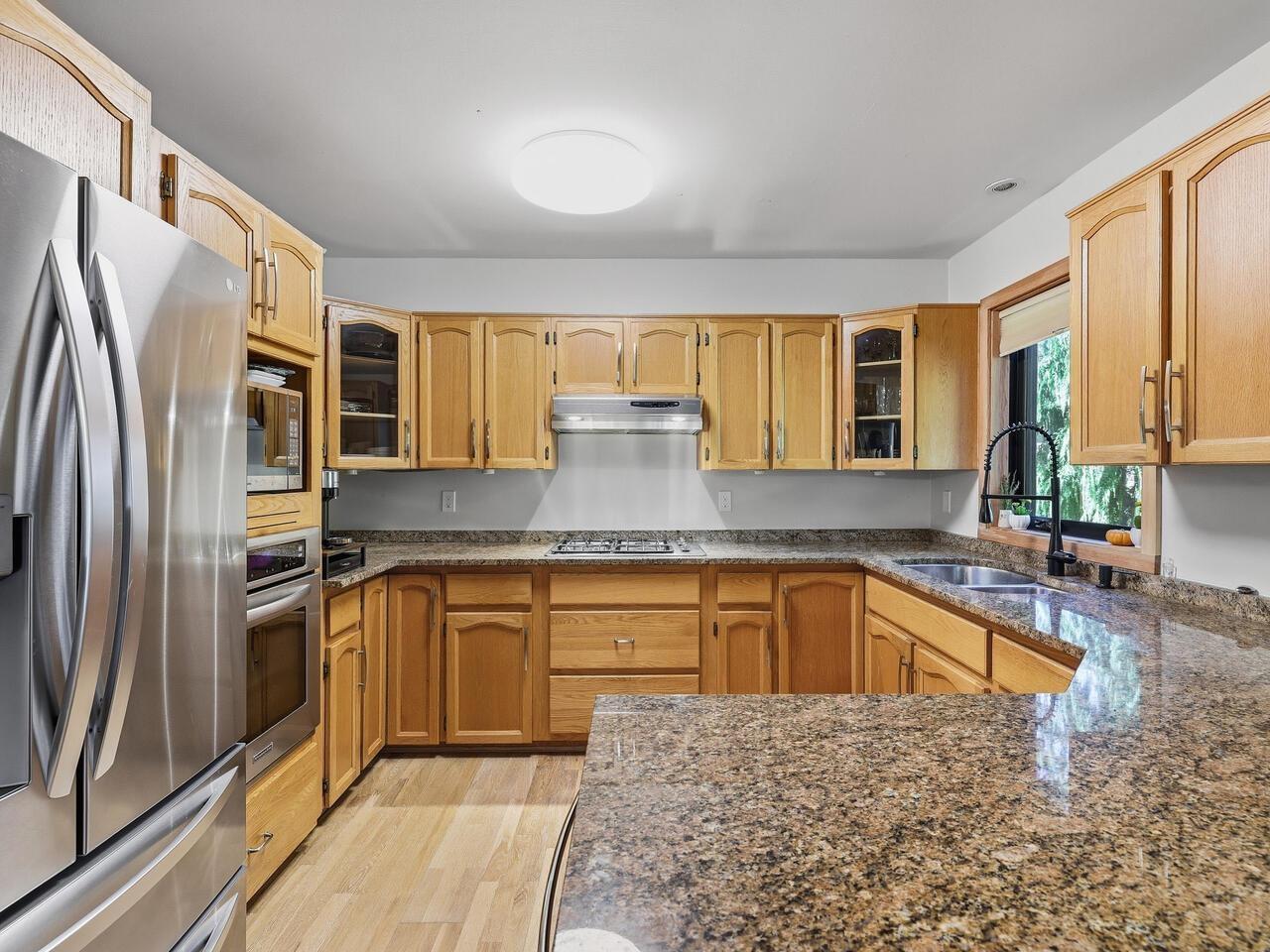 19823 40a Avenue, Langley, British Columbia  V3A 2Y3 - Photo 9 - R3058922