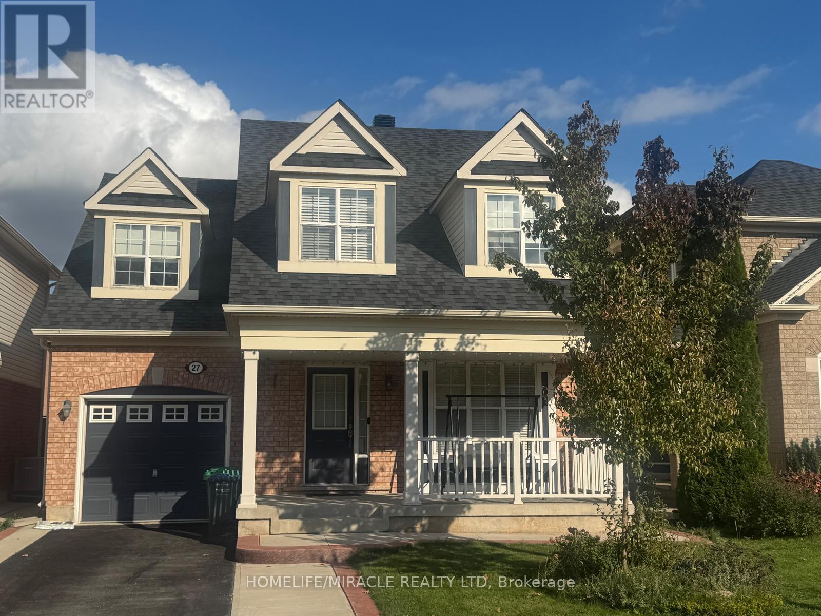 27 Pantano Place, Brampton, Ontario  L6X 0N6 - Photo 2 - W12467034