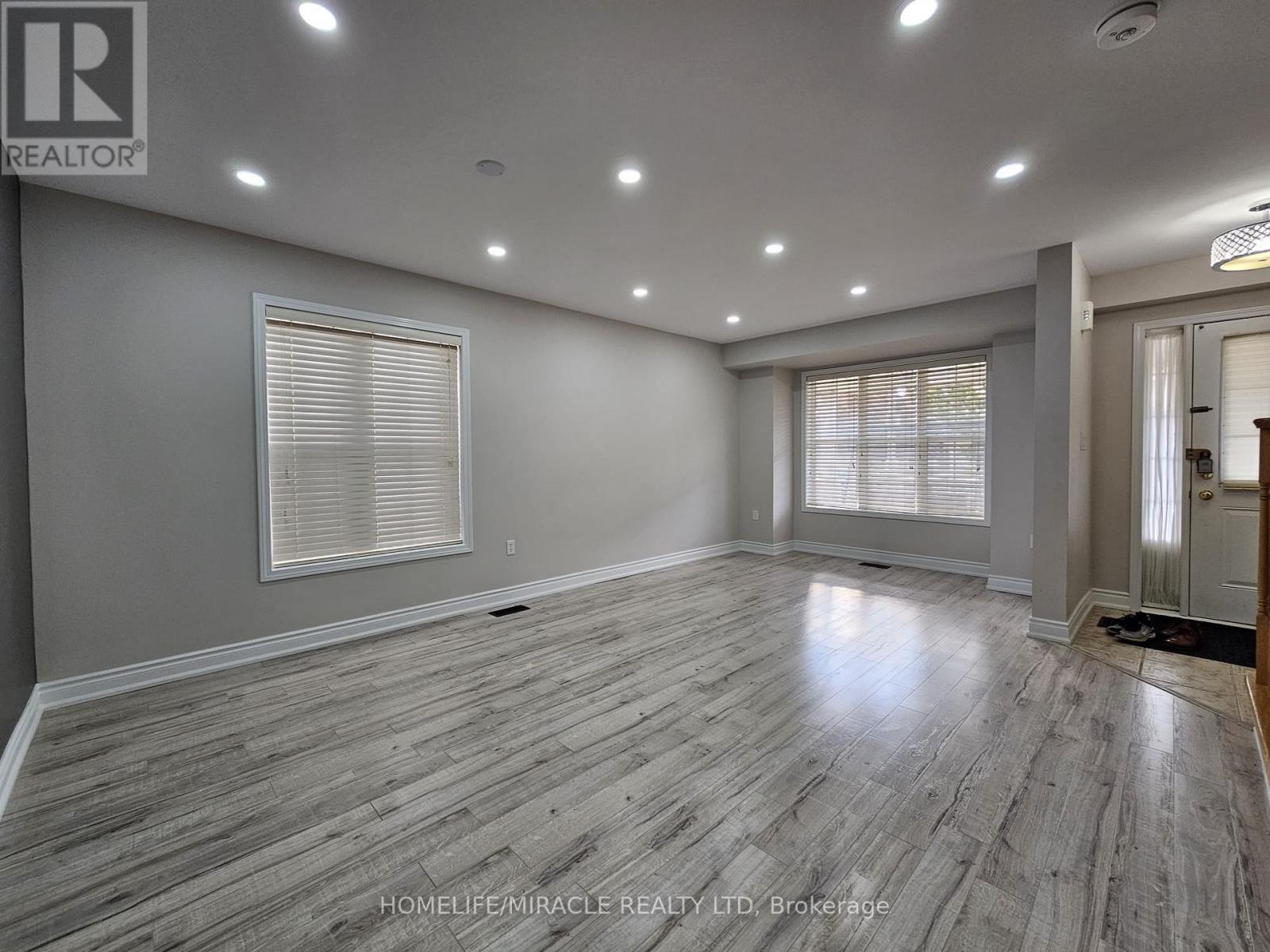 27 Pantano Place, Brampton, Ontario  L6X 0N6 - Photo 21 - W12467034
