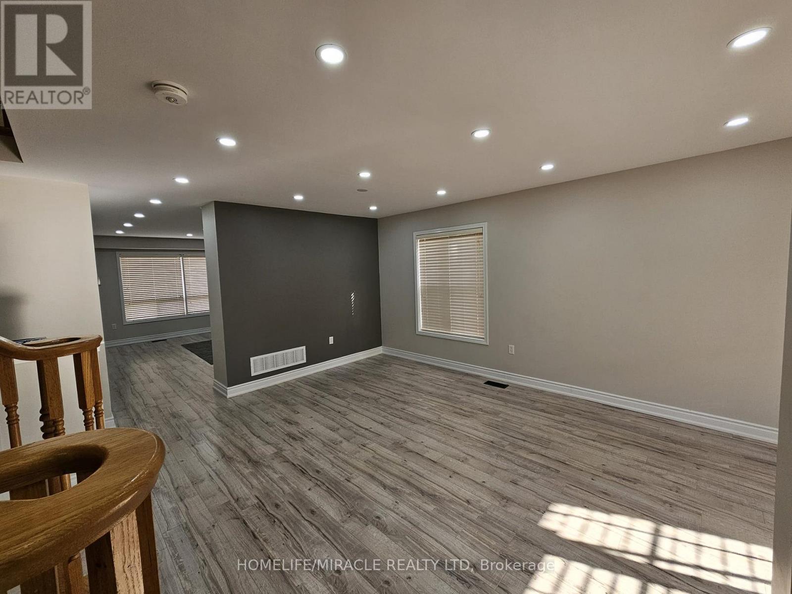 27 Pantano Place, Brampton, Ontario  L6X 0N6 - Photo 23 - W12467034
