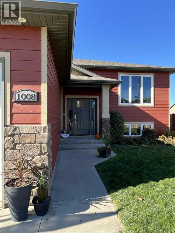 1008 6 Street, Barnwell, Alberta  T0K 0B0 - Photo 2 - A2264833