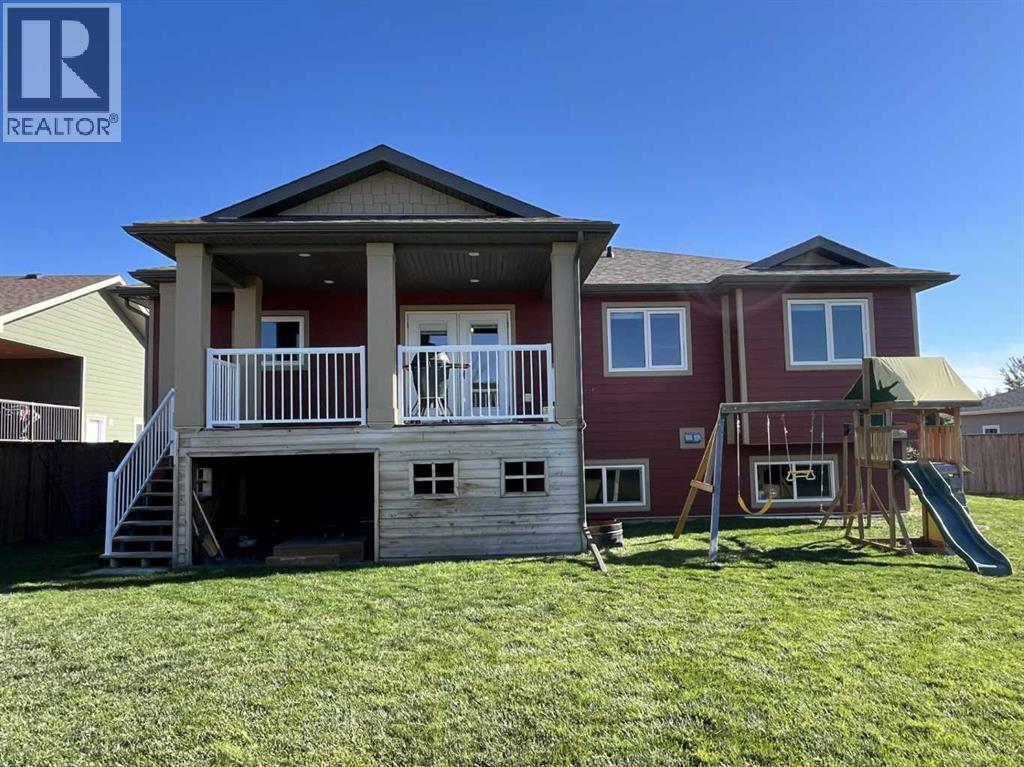 1008 6 Street, Barnwell, Alberta  T0K 0B0 - Photo 4 - A2264833
