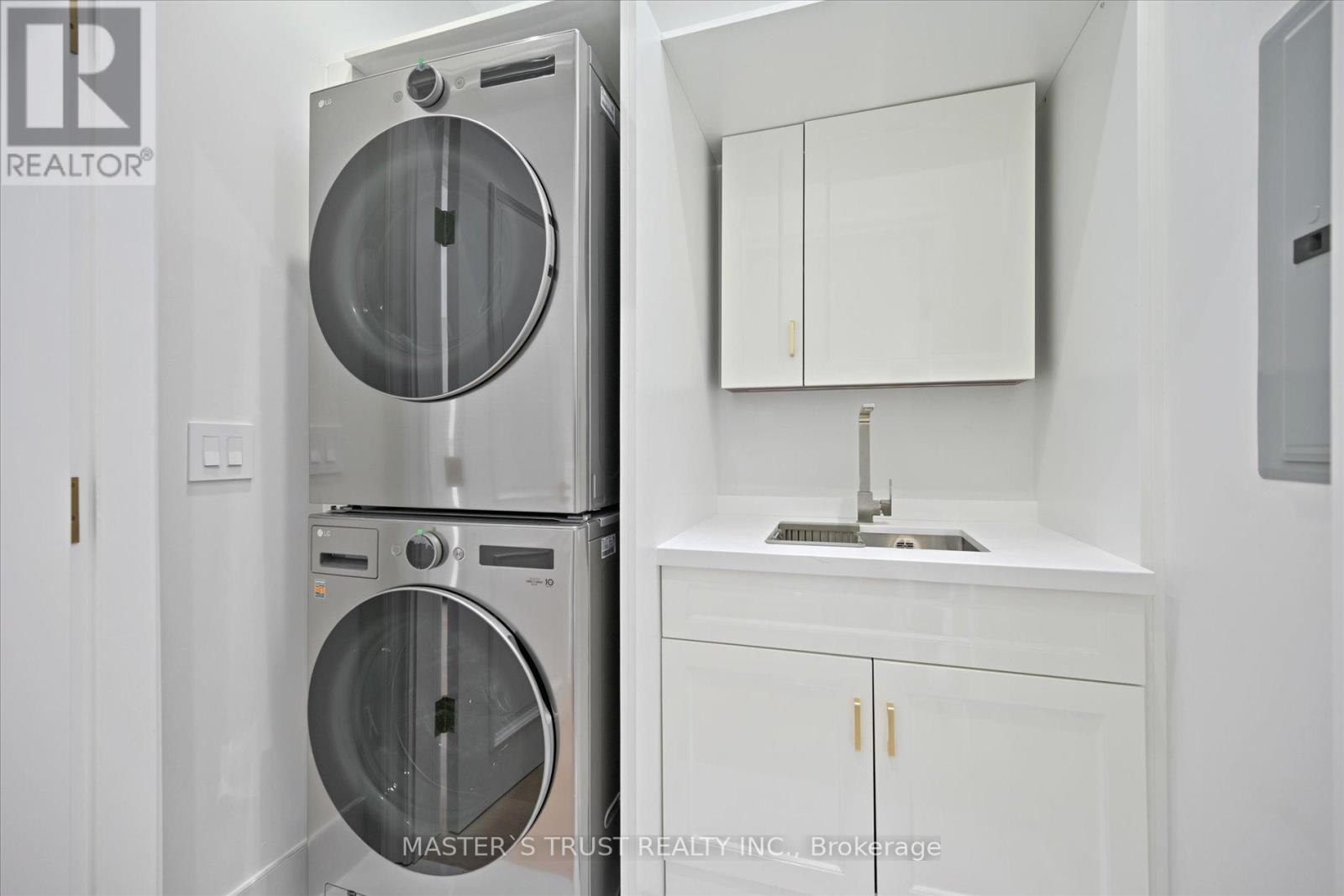 108 Abitibi Avenue, Toronto (Newtonbrook East), Ontario  M2M 2V6 - Photo 26 - C12467072