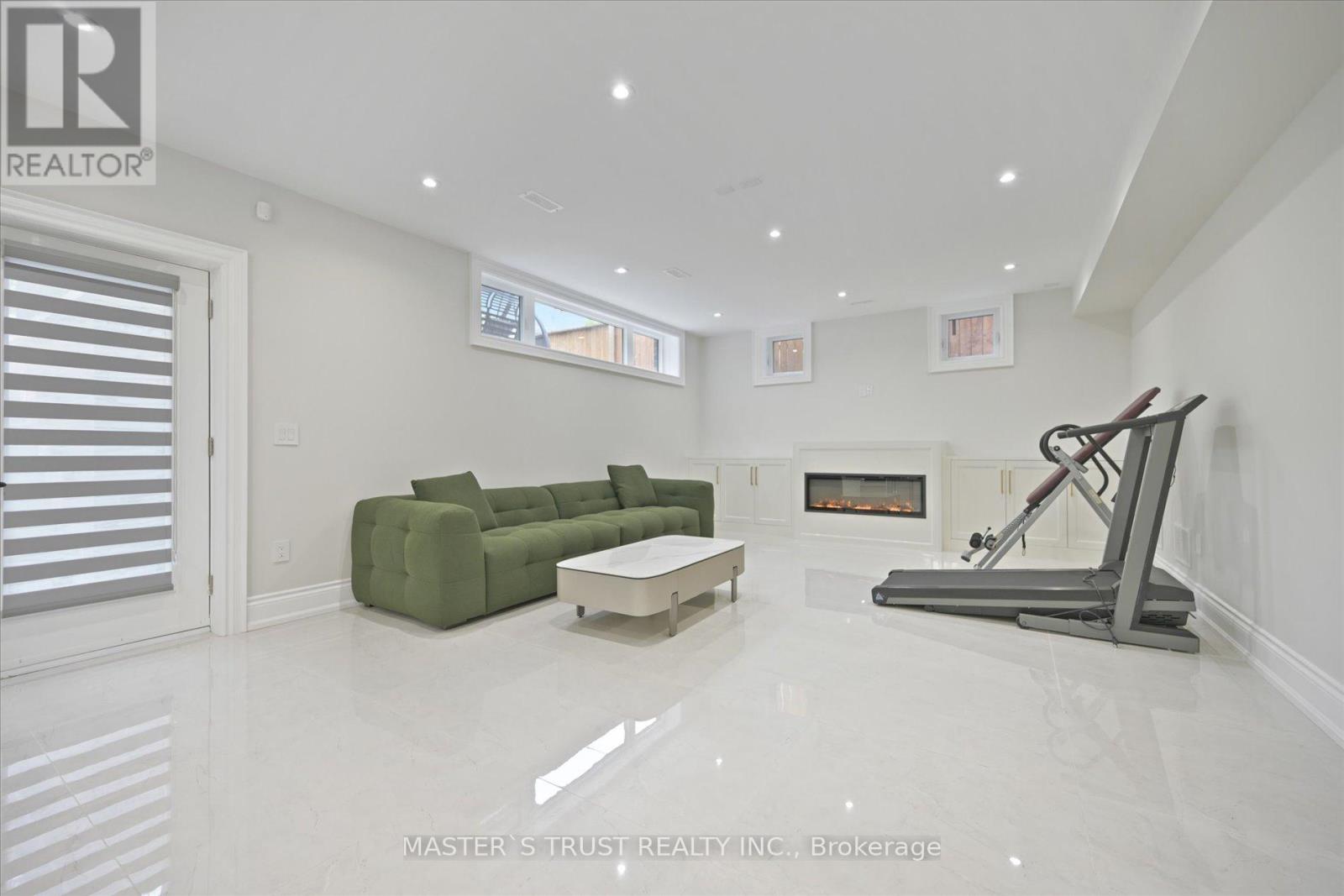 108 Abitibi Avenue, Toronto (Newtonbrook East), Ontario  M2M 2V6 - Photo 33 - C12467072