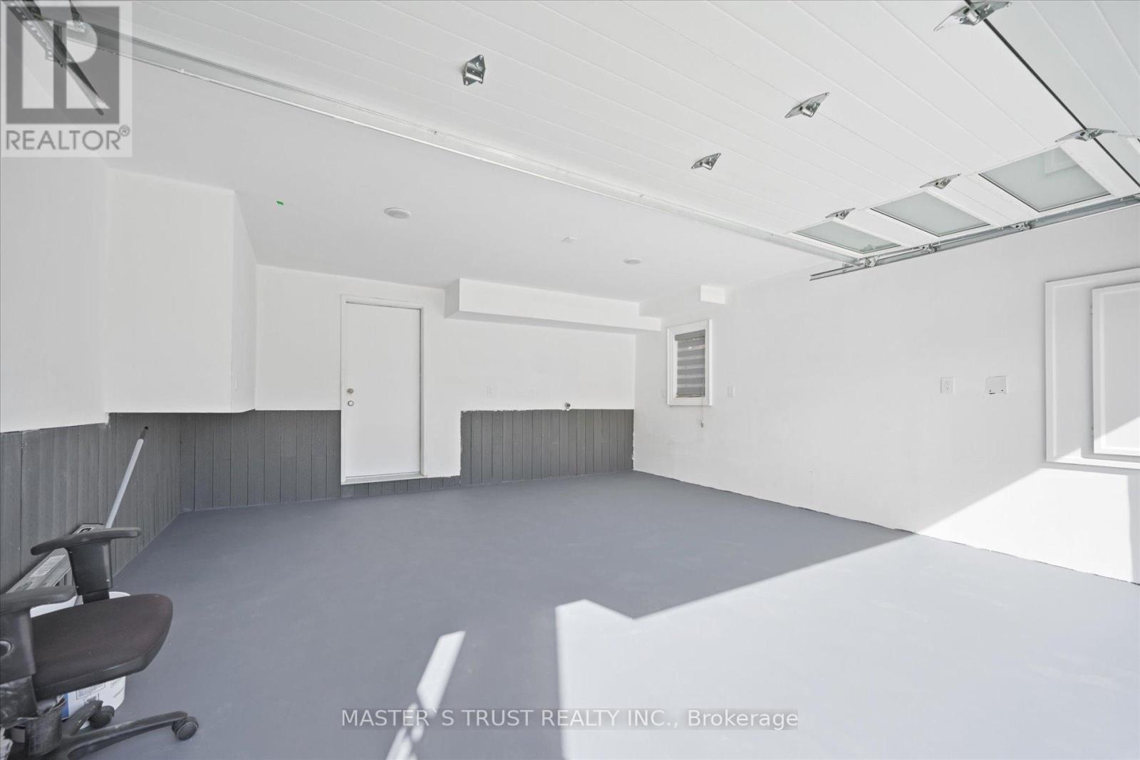 108 Abitibi Avenue, Toronto (Newtonbrook East), Ontario  M2M 2V6 - Photo 37 - C12467072