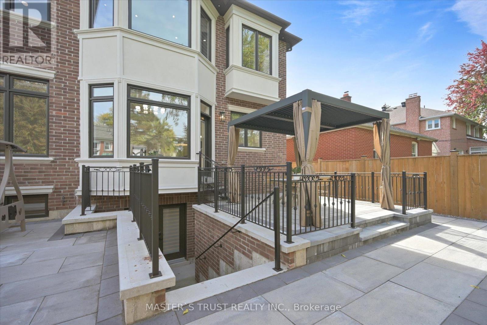 108 Abitibi Avenue, Toronto (Newtonbrook East), Ontario  M2M 2V6 - Photo 39 - C12467072