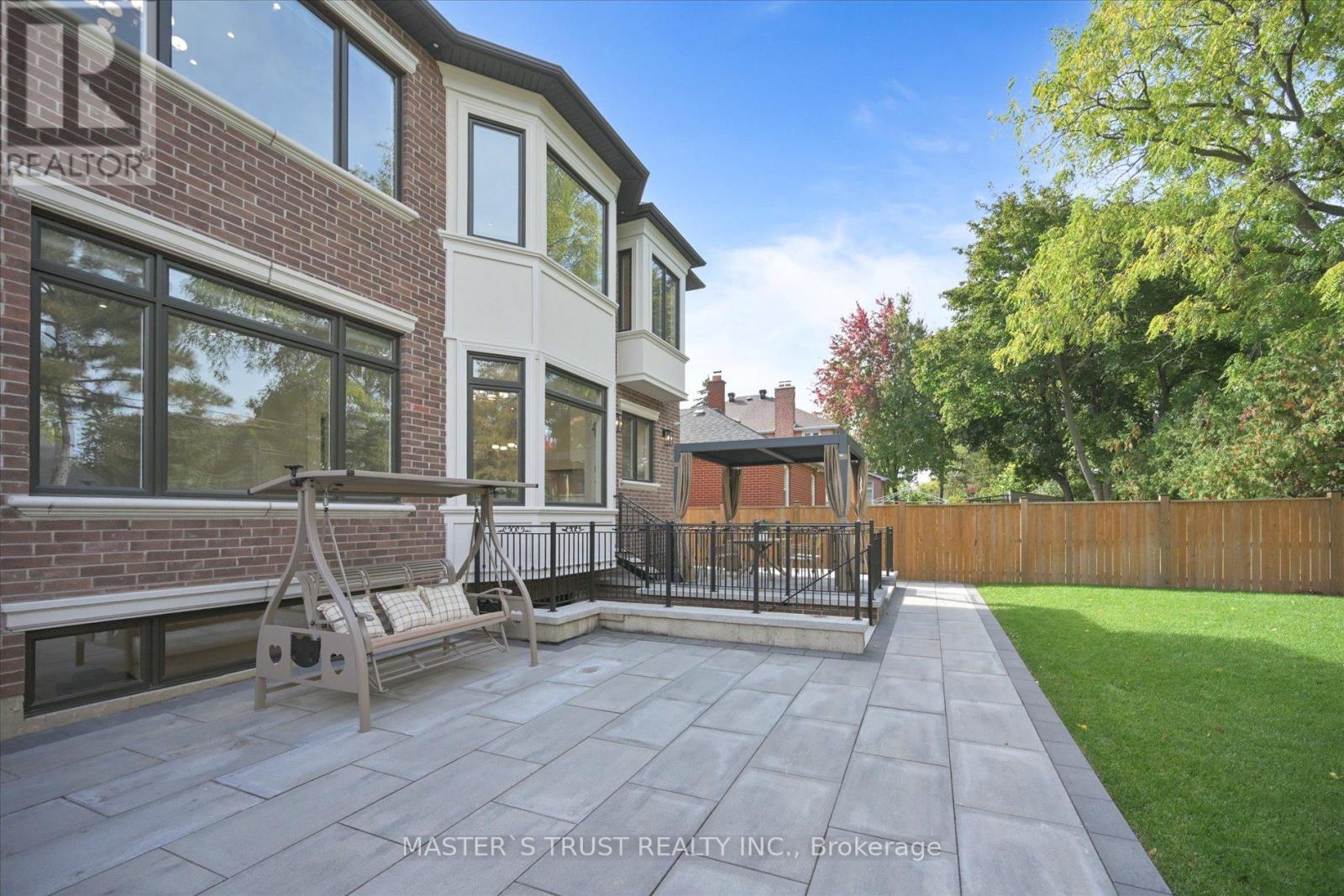 108 Abitibi Avenue, Toronto (Newtonbrook East), Ontario  M2M 2V6 - Photo 40 - C12467072