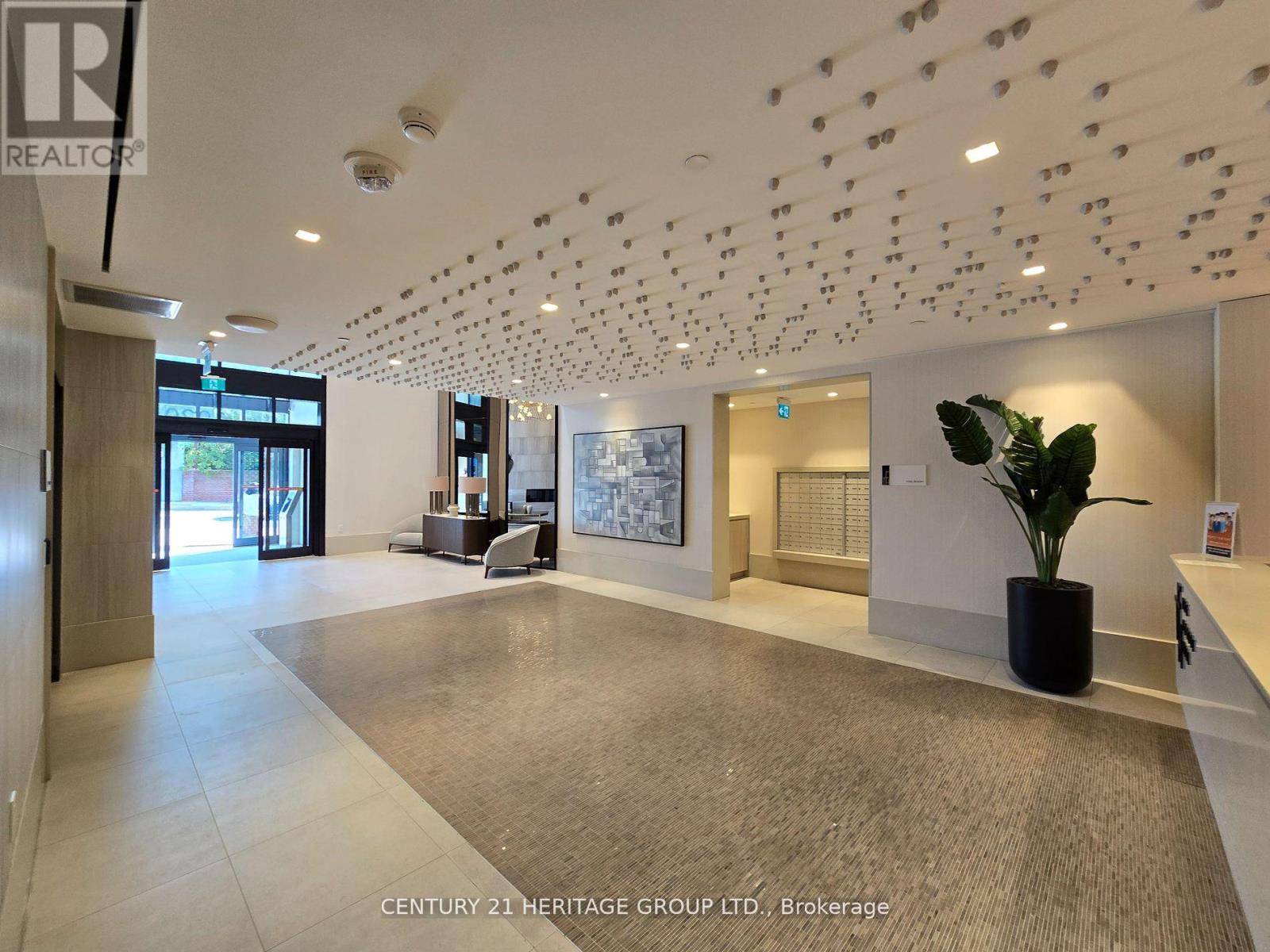 1805 - 2020 Bathurst Street, Toronto, Ontario  M5P 0A6 - Photo 4 - C12467088