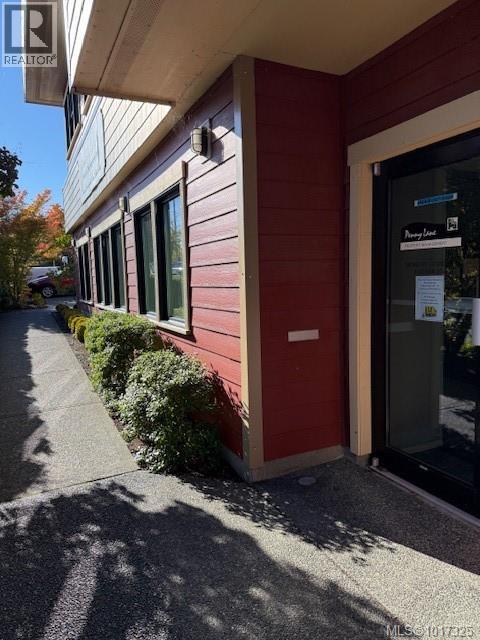 A 303 13th St, Courtenay, British Columbia  V9N 2K3 - Photo 2 - 1017325