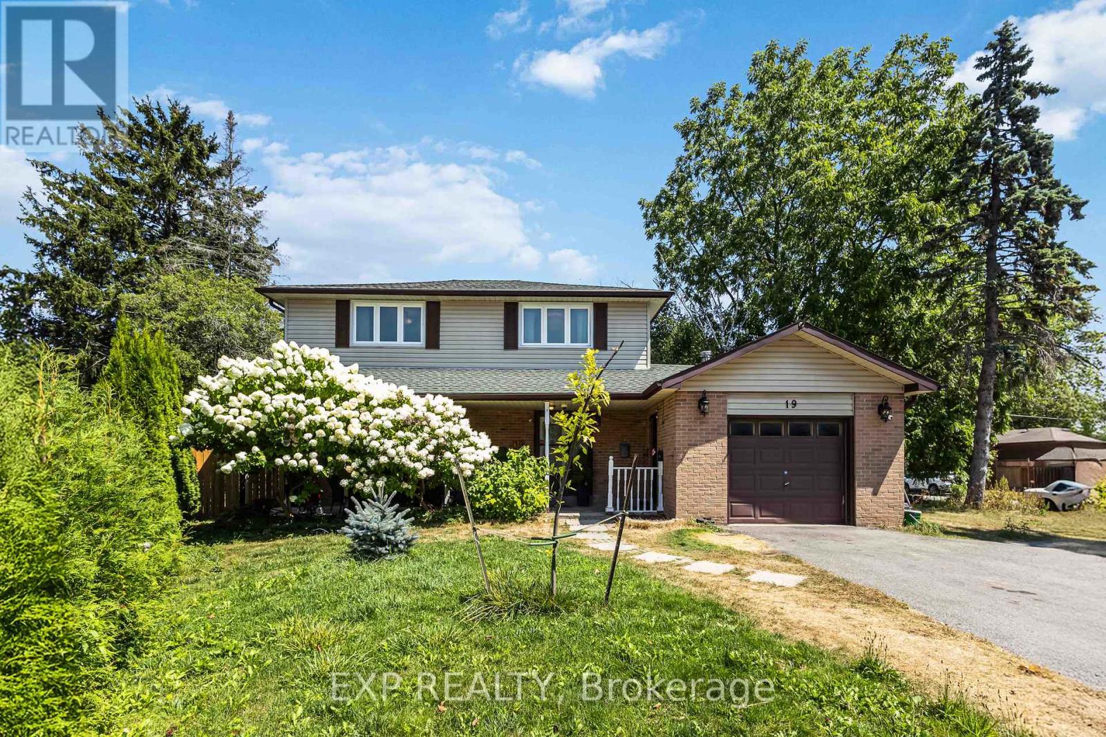 19 PRESTON COURT, Ajax, Ontario