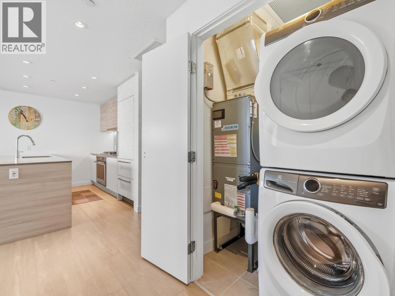 3203 908 Quayside Drive, New Westminster, British Columbia  V3M 0L4 - Photo 12 - R3034194