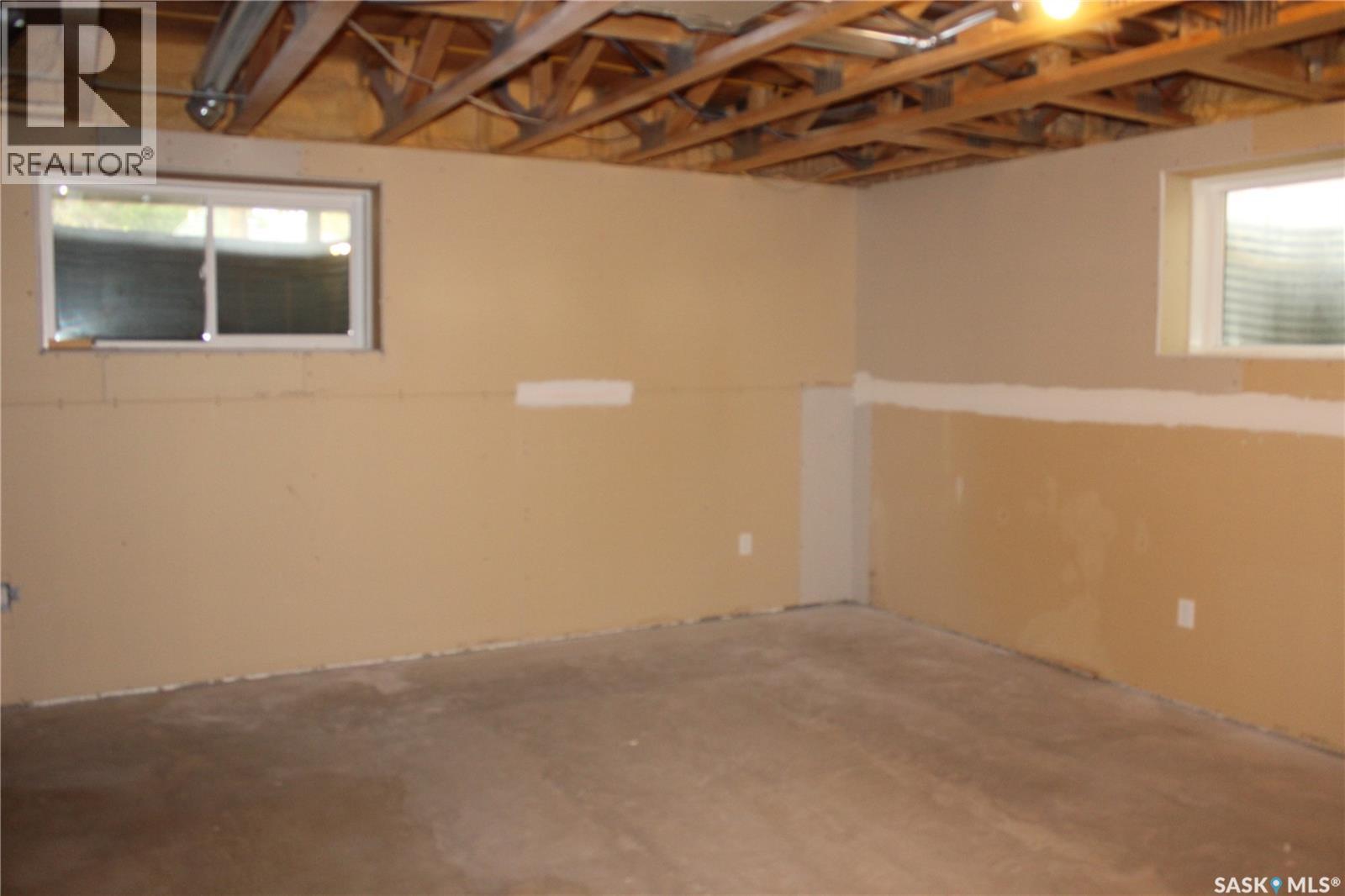 108 Erickson Street, Midale, Saskatchewan  S0C 1S0 - Photo 17 - SK021045
