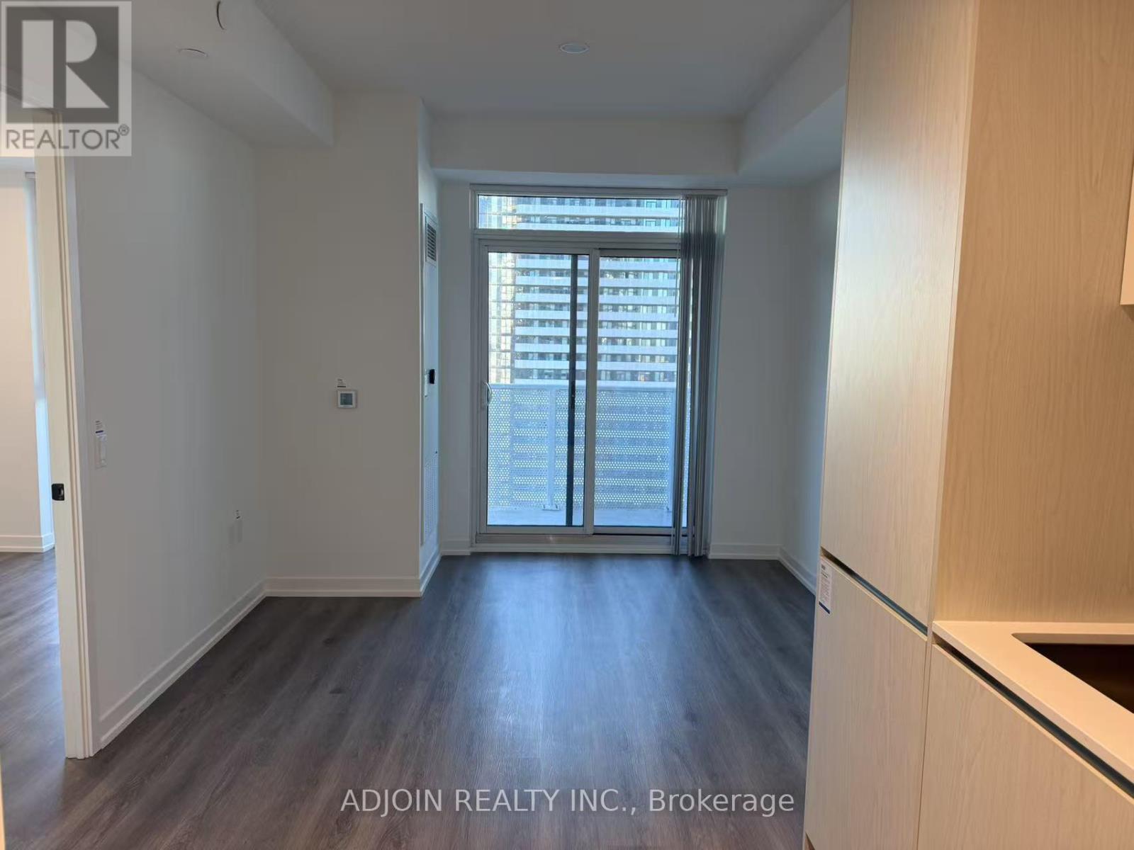 3315 - 28 Interchange Way, Vaughan, Ontario  L4K 0P8 - Photo 4 - N12467063
