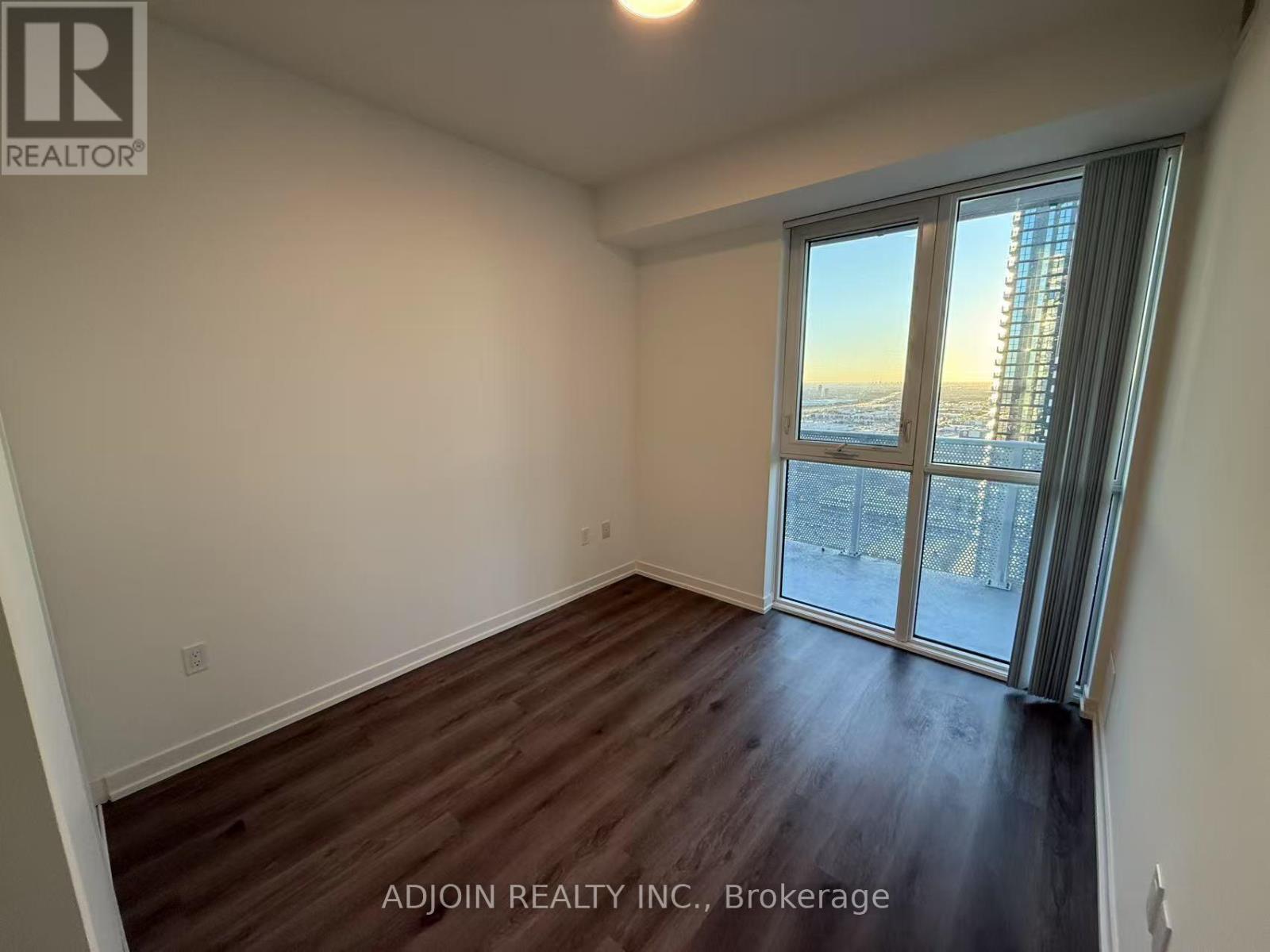 3315 - 28 Interchange Way, Vaughan, Ontario  L4K 0P8 - Photo 6 - N12467063