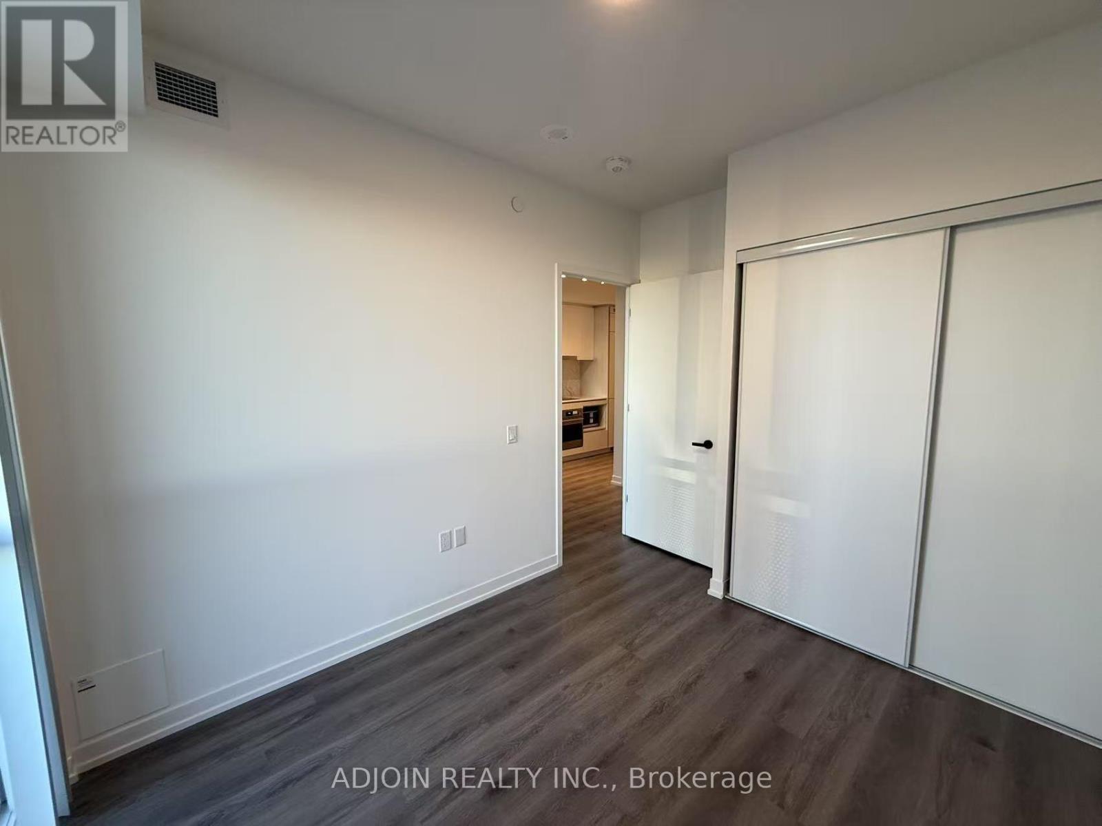 3315 - 28 Interchange Way, Vaughan, Ontario  L4K 0P8 - Photo 7 - N12467063