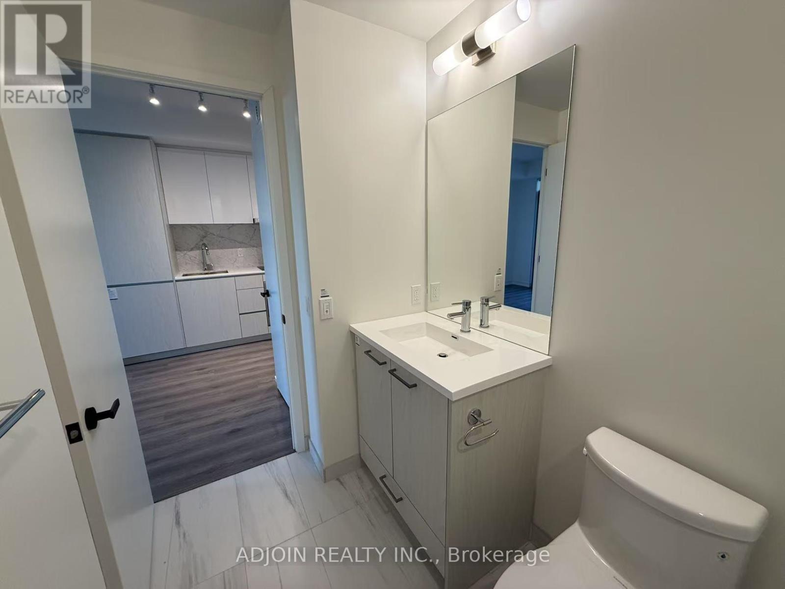 3315 - 28 Interchange Way, Vaughan, Ontario  L4K 0P8 - Photo 9 - N12467063