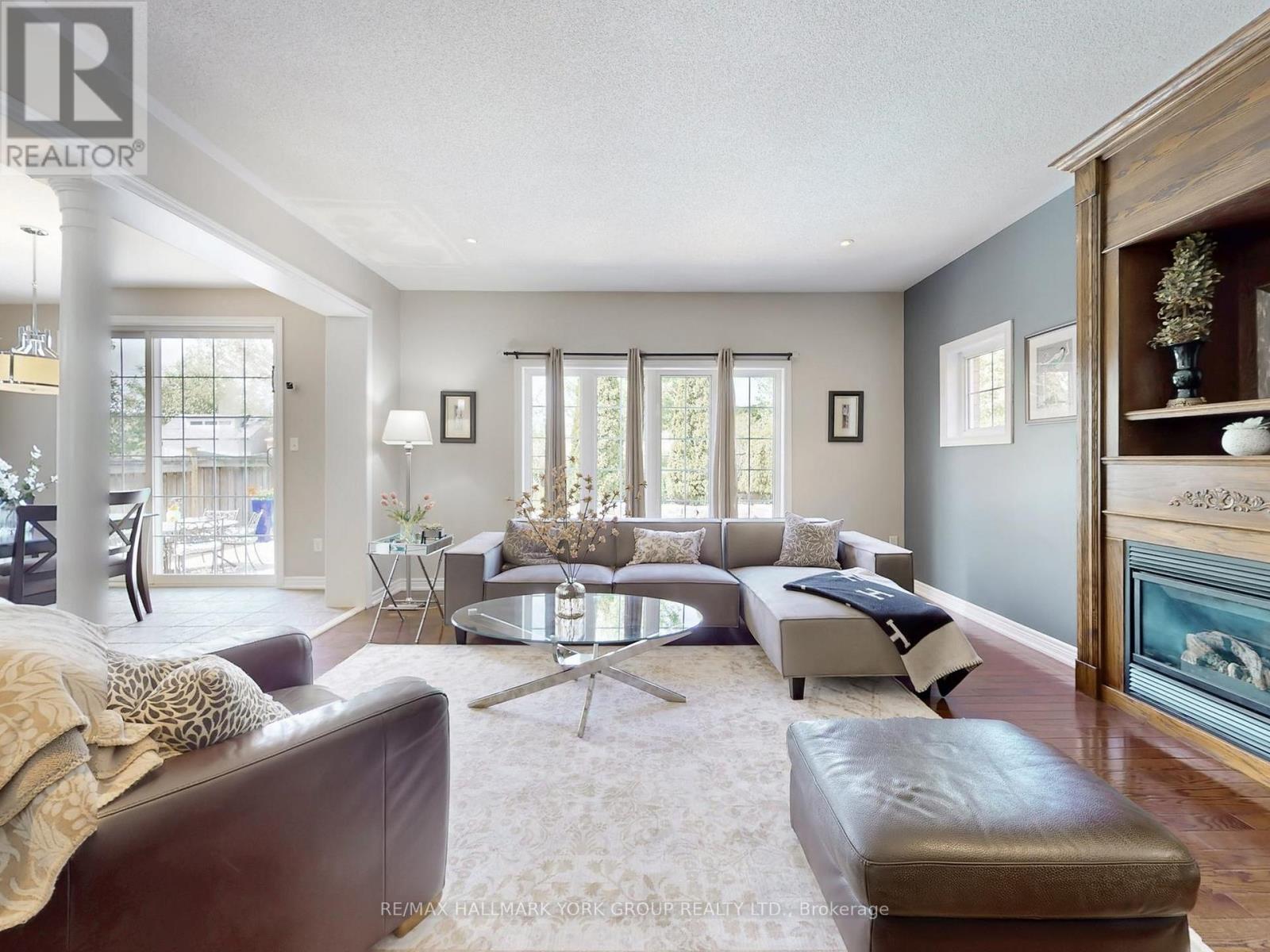 254 Tower Hill Road, Richmond Hill, Ontario  L4E 4K8 - Photo 8 - N12467094
