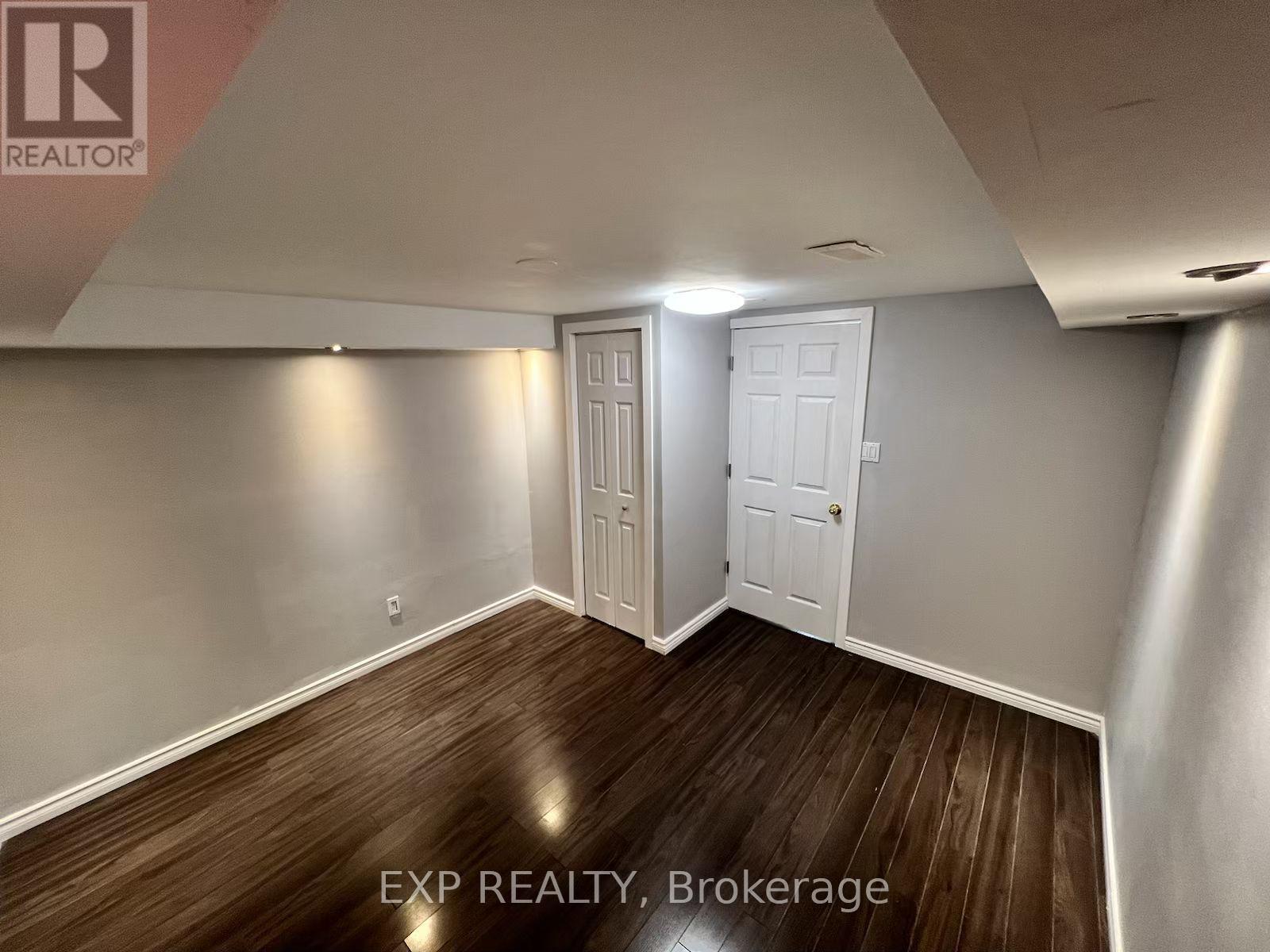 Lower - 39 Frankton Crescent, Toronto, Ontario  M2J 1C2 - Photo 4 - W12467046