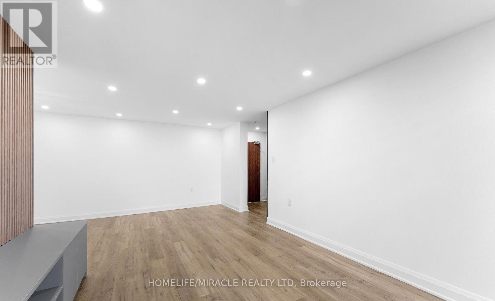 2605 - 18 Knightsbridge Road, Brampton, Ontario  L6T 3X5 - Photo 17 - W12467057