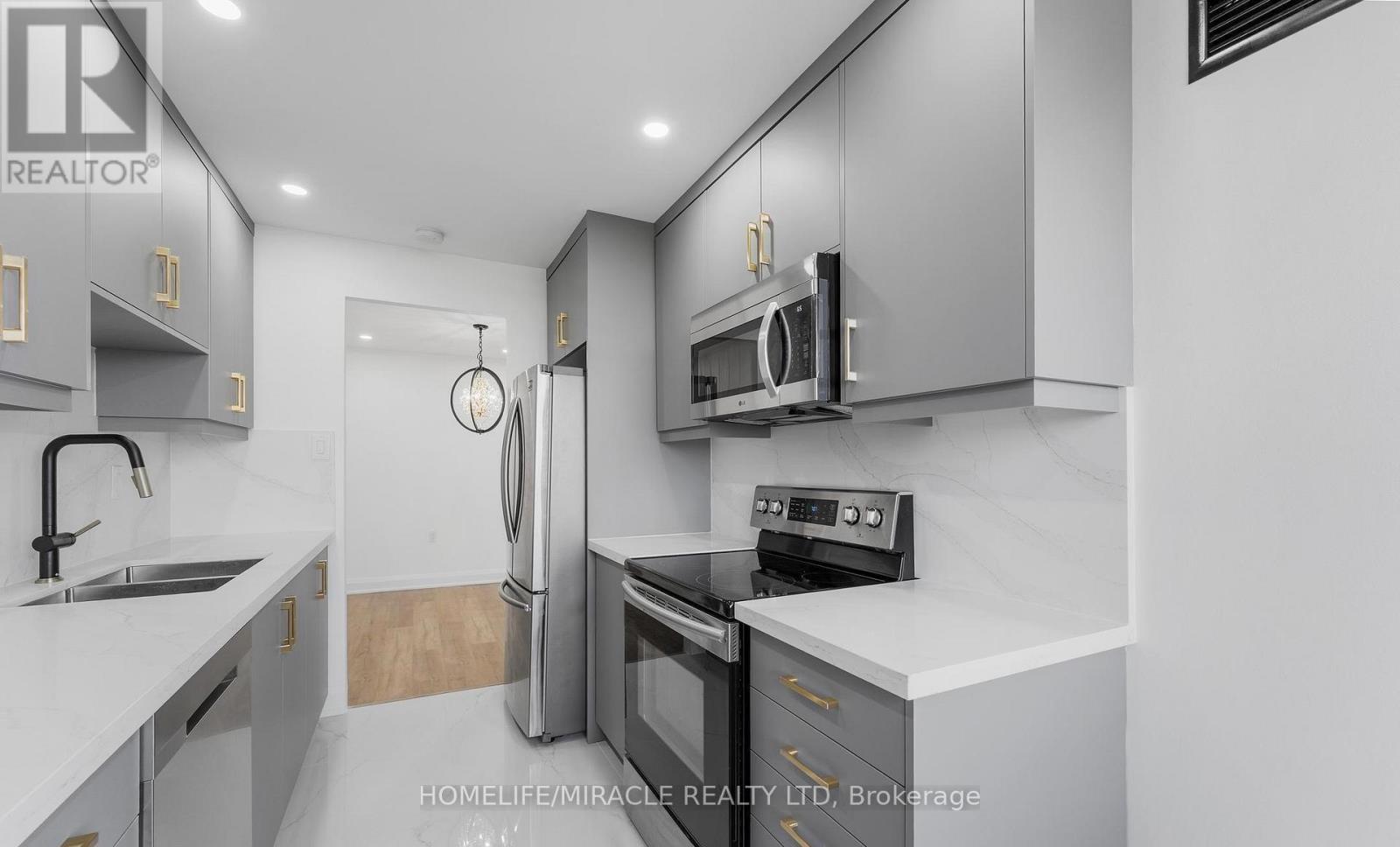 2605 - 18 Knightsbridge Road, Brampton, Ontario  L6T 3X5 - Photo 24 - W12467057
