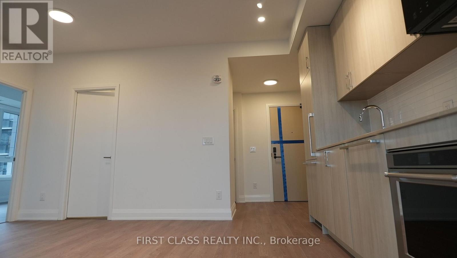 334 - 3250 Carding Mill Trail, Oakville, Ontario  L6M 1L3 - Photo 2 - W12467058