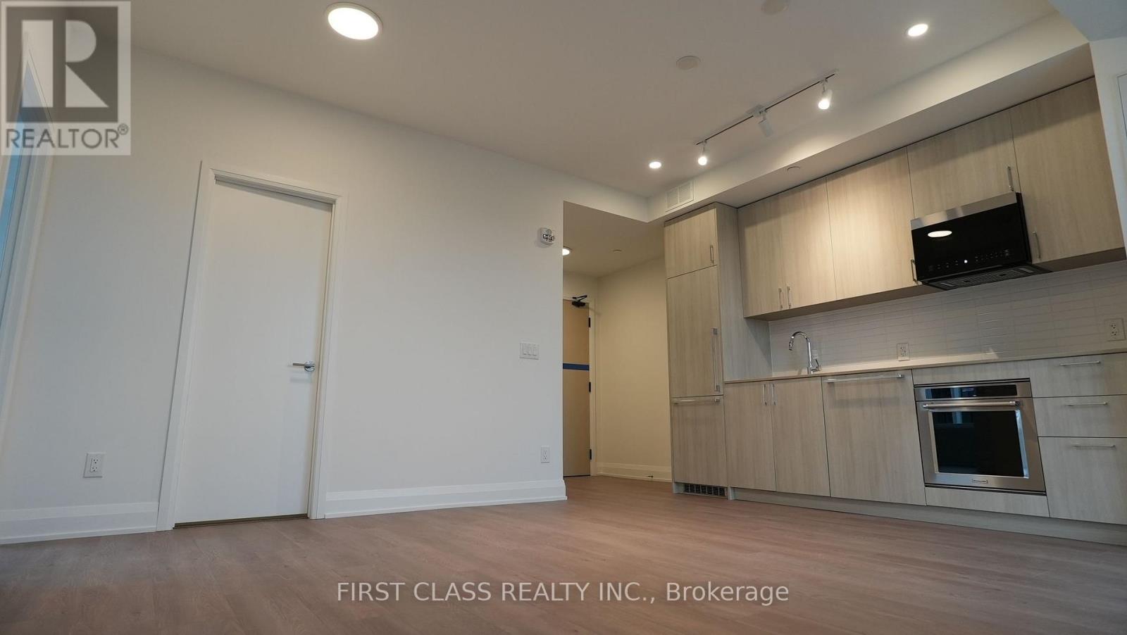 334 - 3250 Carding Mill Trail, Oakville, Ontario  L6M 1L3 - Photo 5 - W12467058