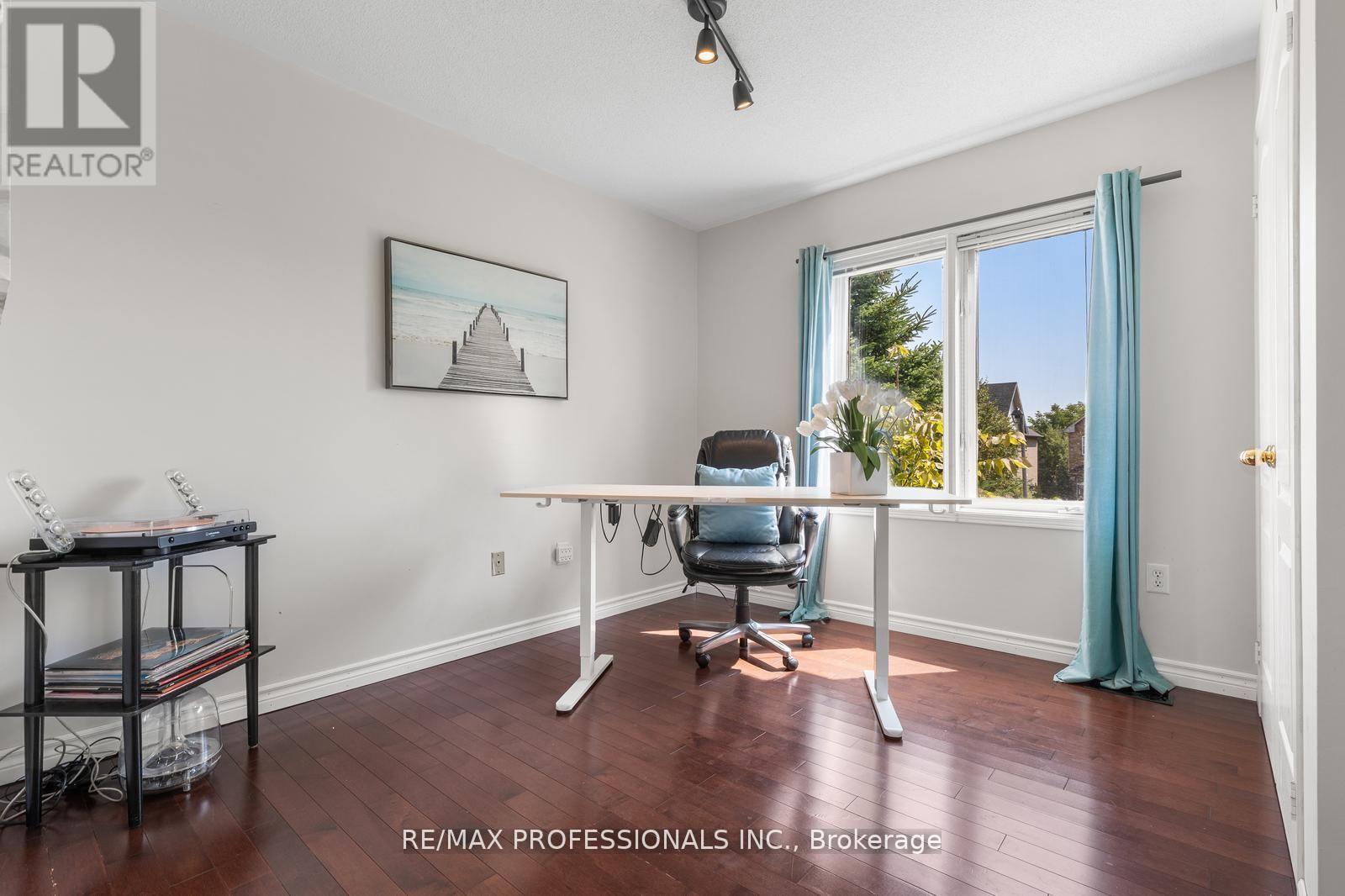 1241 Brillinger Street, Oakville, Ontario  L6M 3T2 - Photo 31 - W12467065