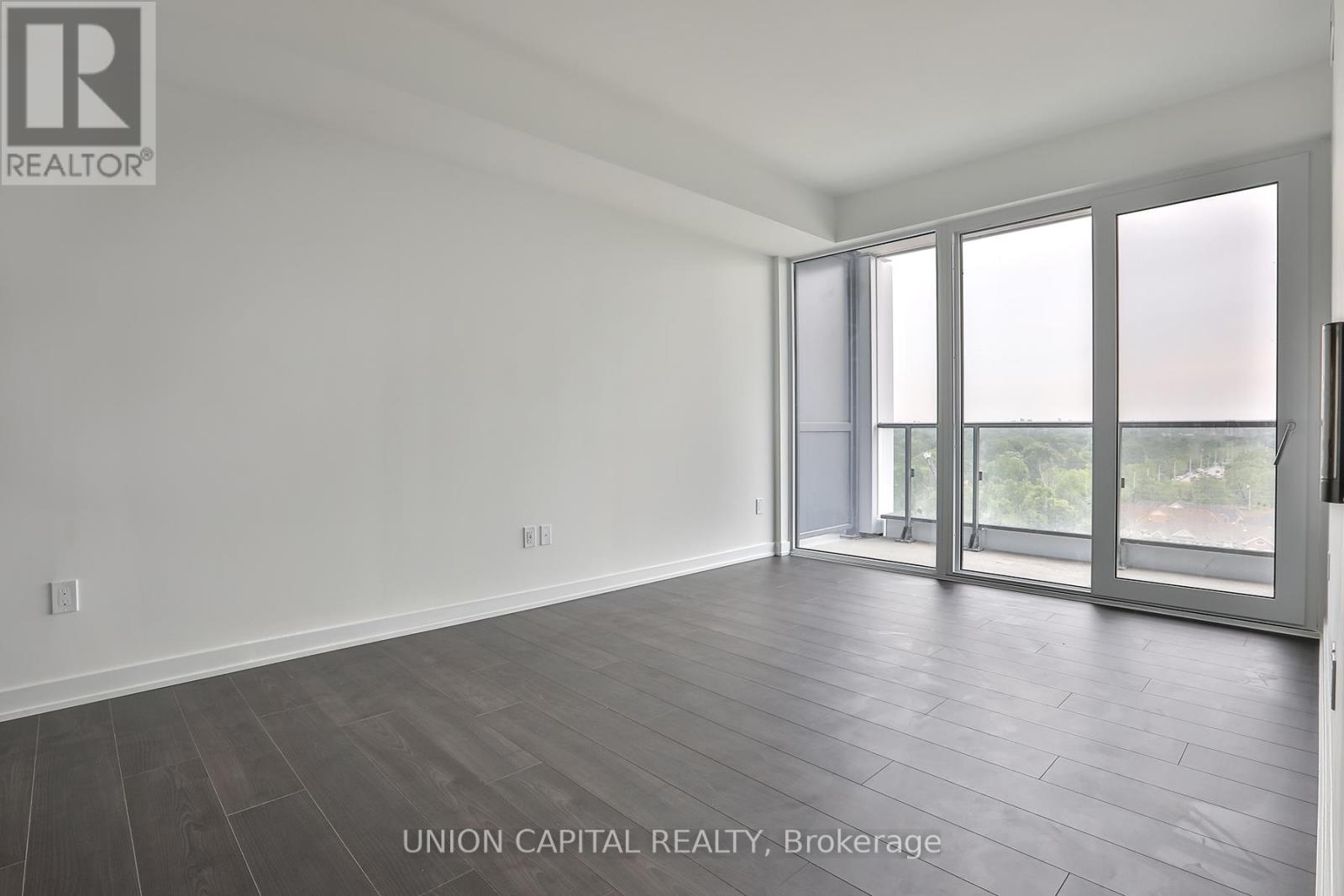 1002 - 28 Ann Street, Mississauga, Ontario  L5G 3G1 - Photo 17 - W12467066
