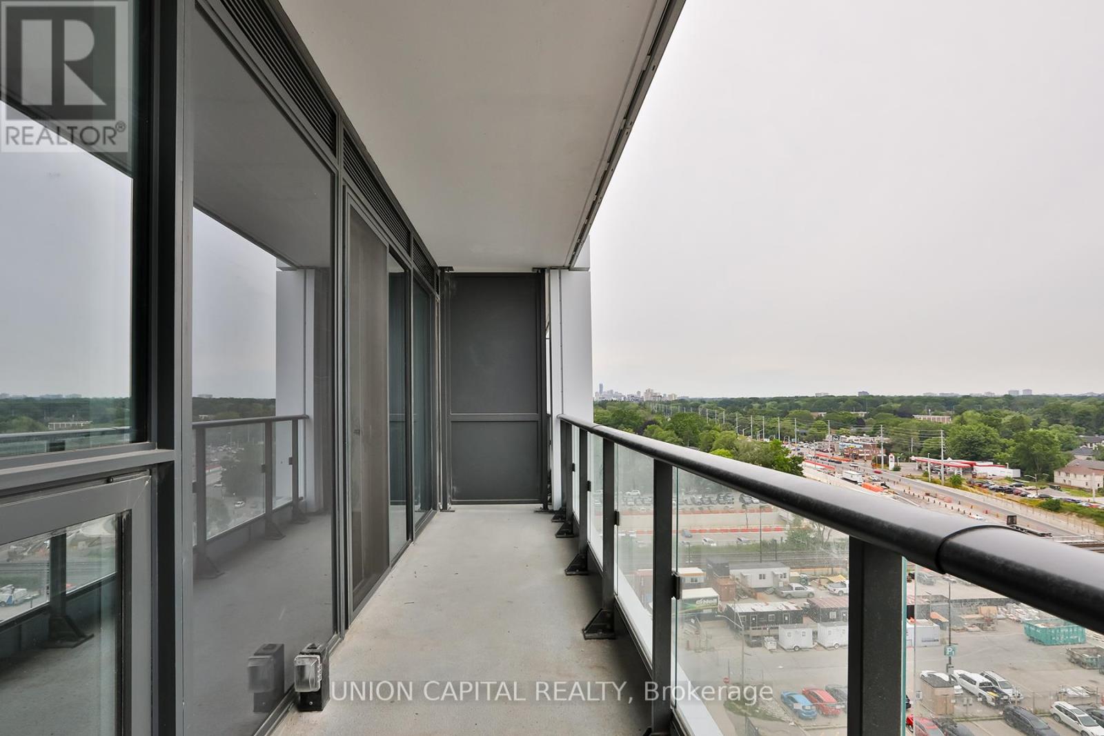 1002 - 28 Ann Street, Mississauga, Ontario  L5G 3G1 - Photo 25 - W12467066
