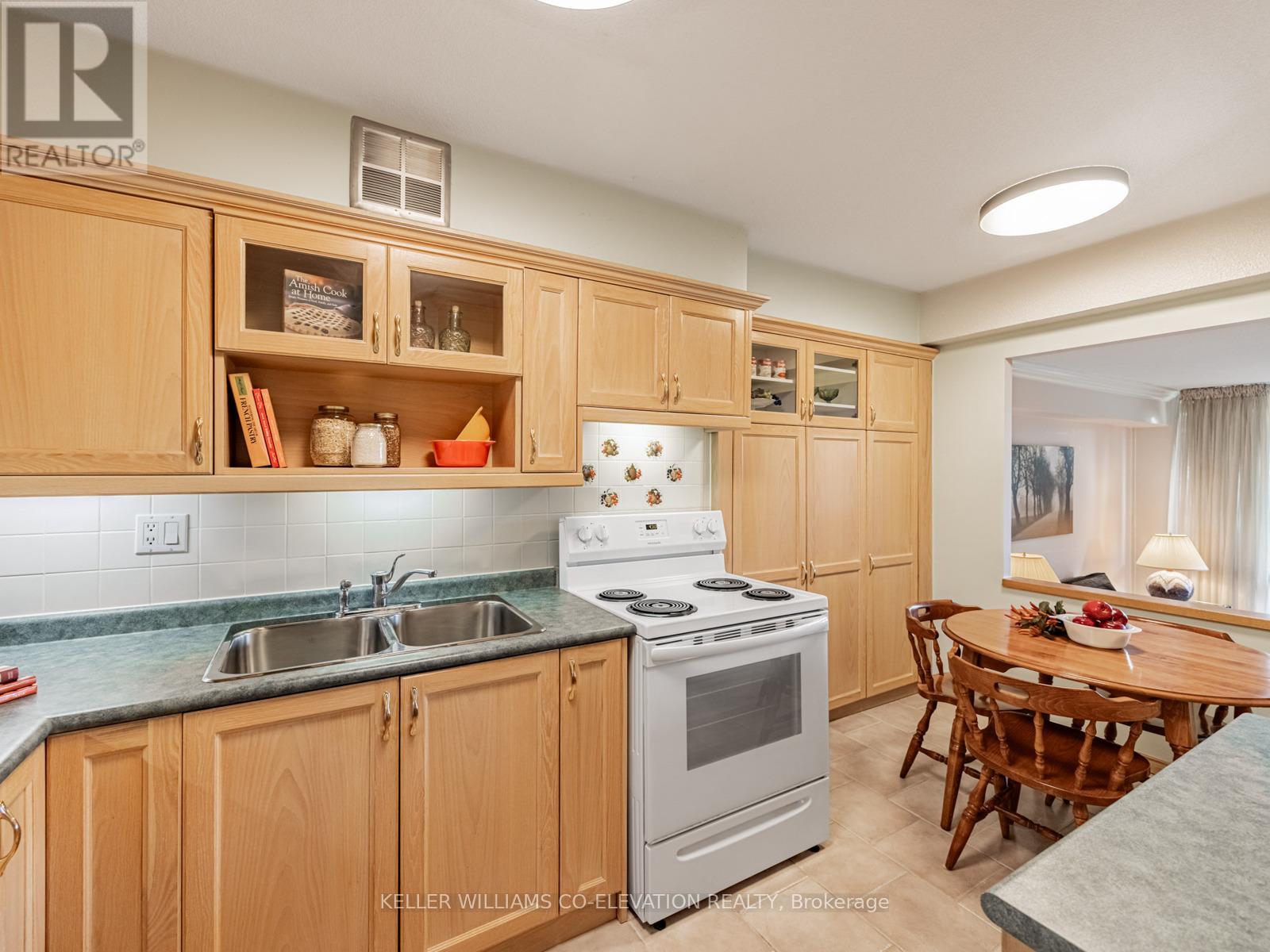 308 - 250 Scarlett Road, Toronto, Ontario  M6N 4X5 - Photo 19 - W12467068