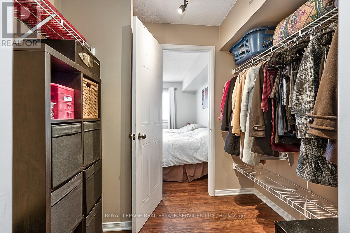 1734 - 1478 Pilgrims Way, Oakville, Ontario  L6M 3G7 - Photo 12 - W12467093