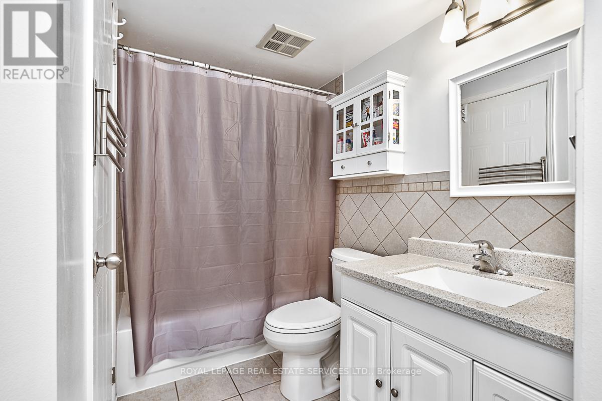 1734 - 1478 Pilgrims Way, Oakville, Ontario  L6M 3G7 - Photo 14 - W12467093