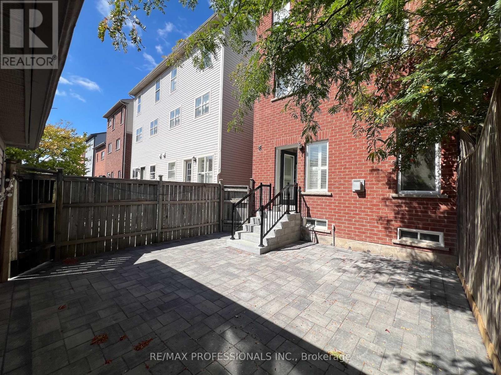 262 Gatwick Drive, Oakville, Ontario  L6H 7K3 - Photo 25 - W12416741