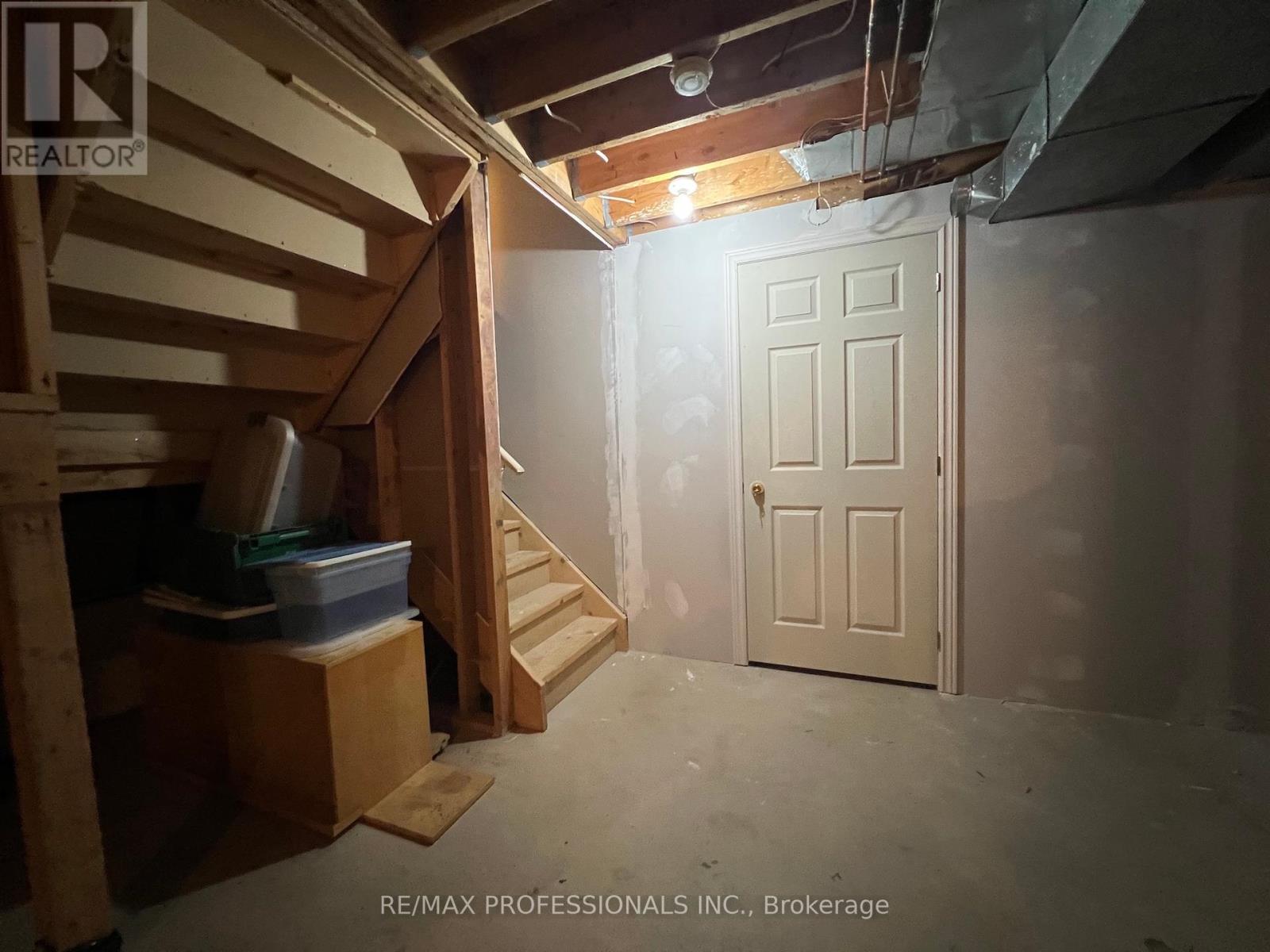 262 Gatwick Drive, Oakville, Ontario  L6H 7K3 - Photo 23 - W12416741