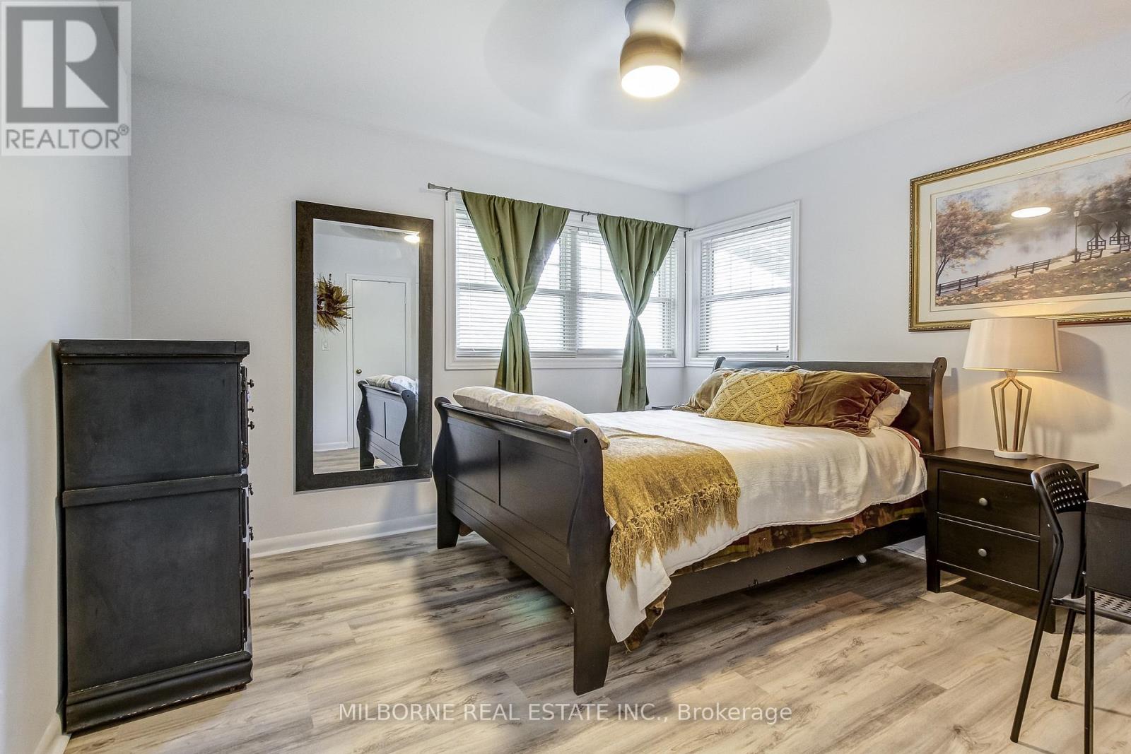 30 Mckenzie Street, St. Catharines, Ontario  L2M 2N1 - Photo 11 - X12467048