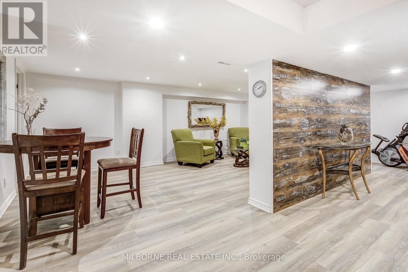 30 Mckenzie Street, St. Catharines, Ontario  L2M 2N1 - Photo 19 - X12467048