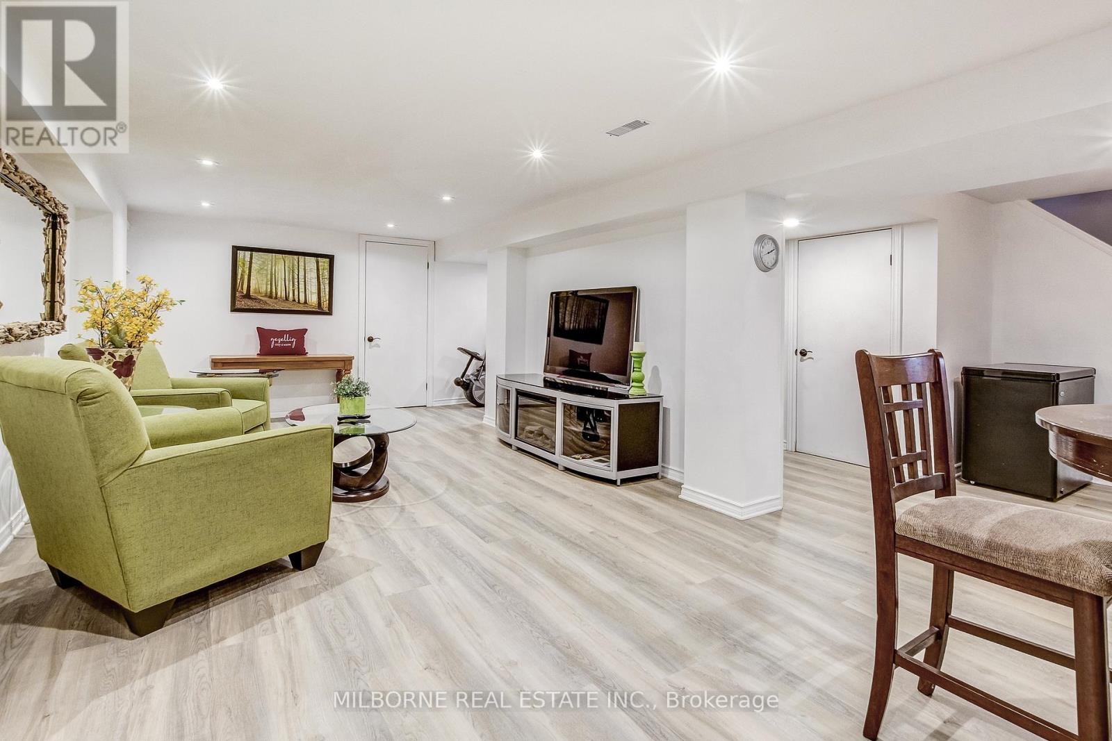 30 Mckenzie Street, St. Catharines, Ontario  L2M 2N1 - Photo 21 - X12467048