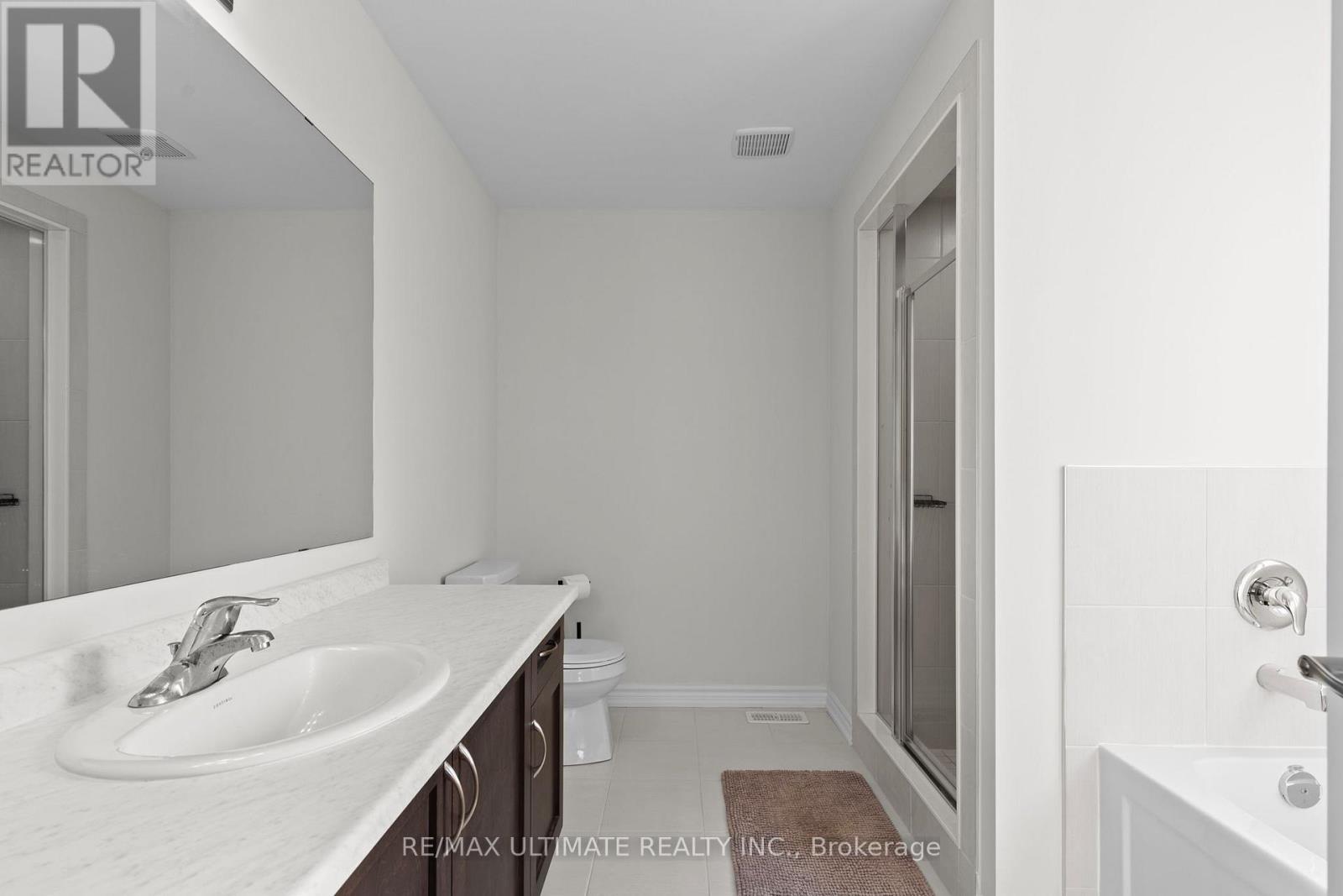 340 Mceachern Lane, Gravenhurst, Ontario  P1P 0H8 - Photo 22 - X12467051