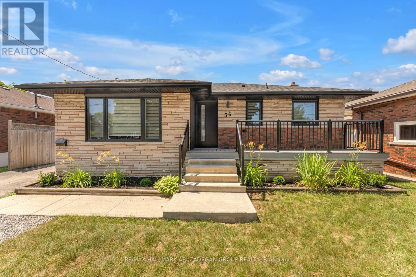 Main - 36 Cloke Court, Hamilton, Ontario  L8T 1N5 - Photo 2 - X12467089