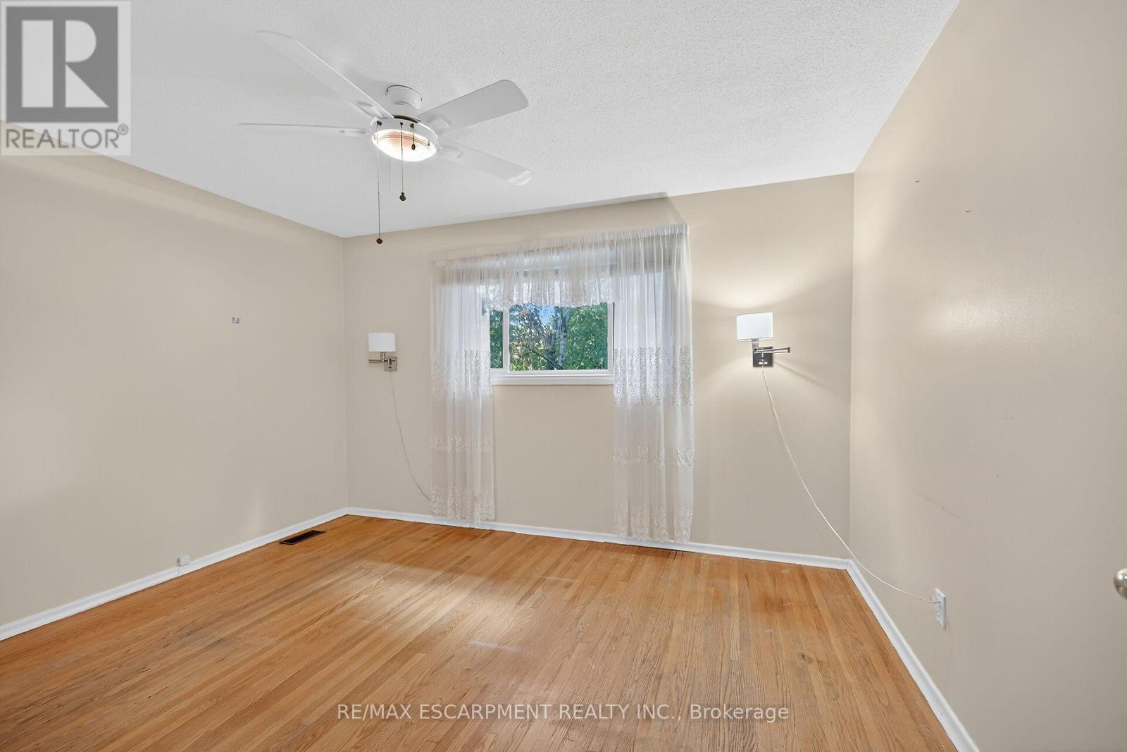 6 Kirkland Avenue, Hamilton, Ontario  L8V 3V9 - Photo 23 - X12467100