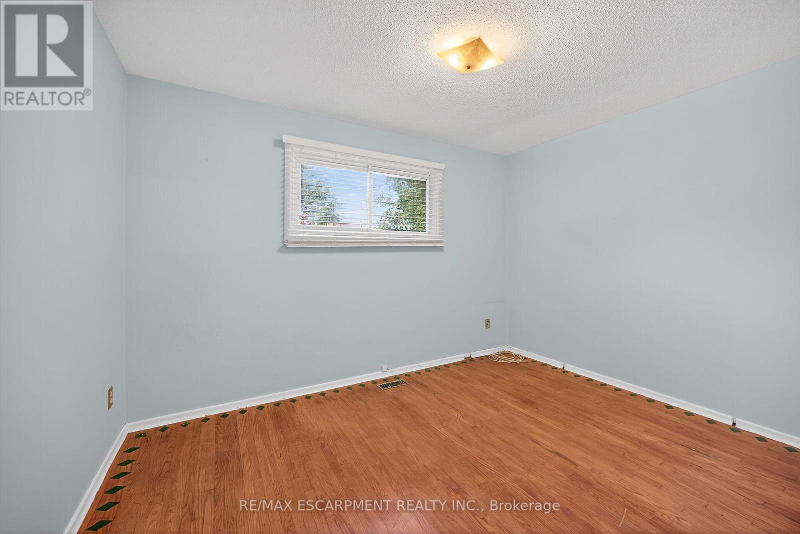 6 Kirkland Avenue, Hamilton, Ontario  L8V 3V9 - Photo 28 - X12467100